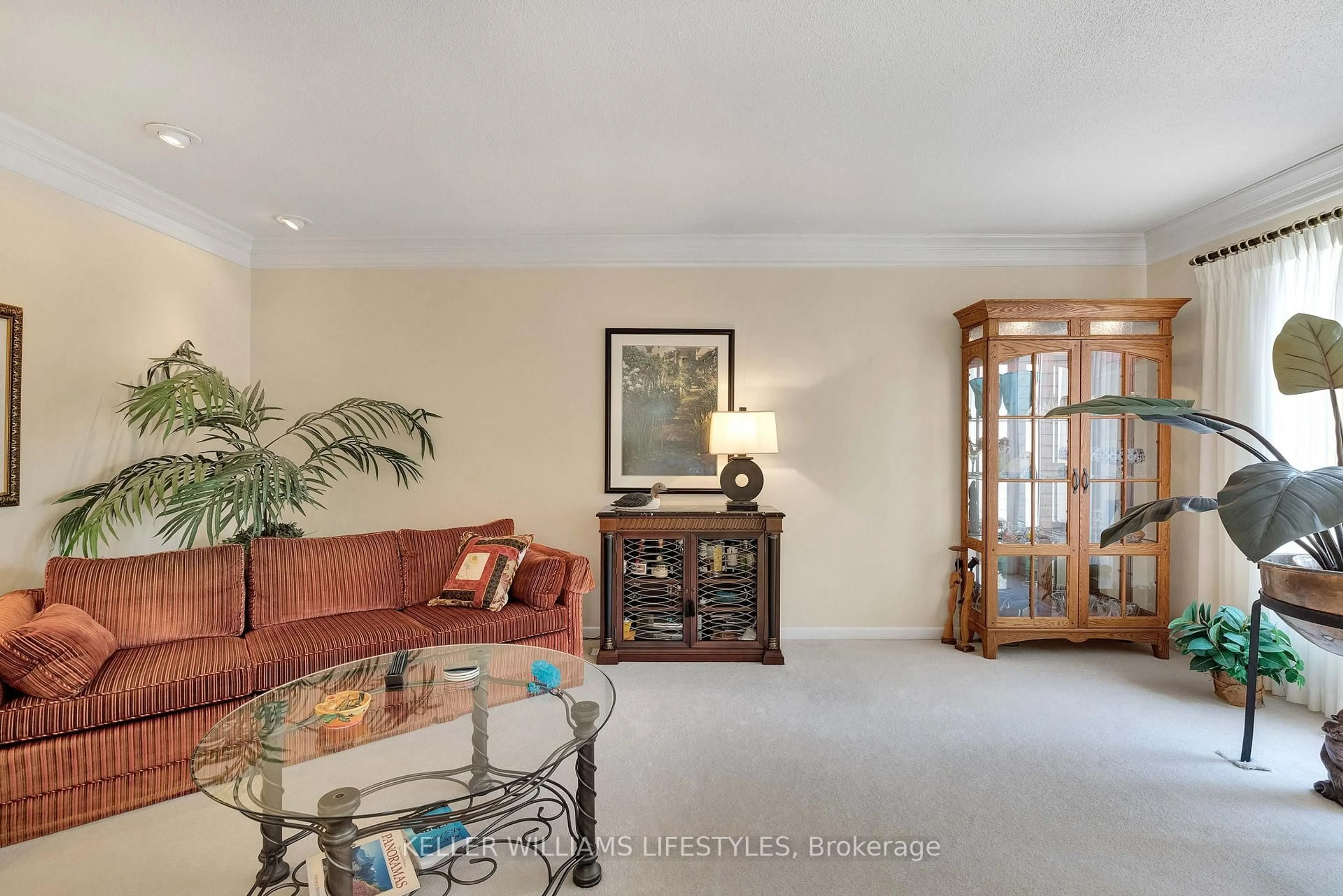 Living room with furniture, unknown for 695 Woodcrest Blvd, London South Ontario N6K 1P8