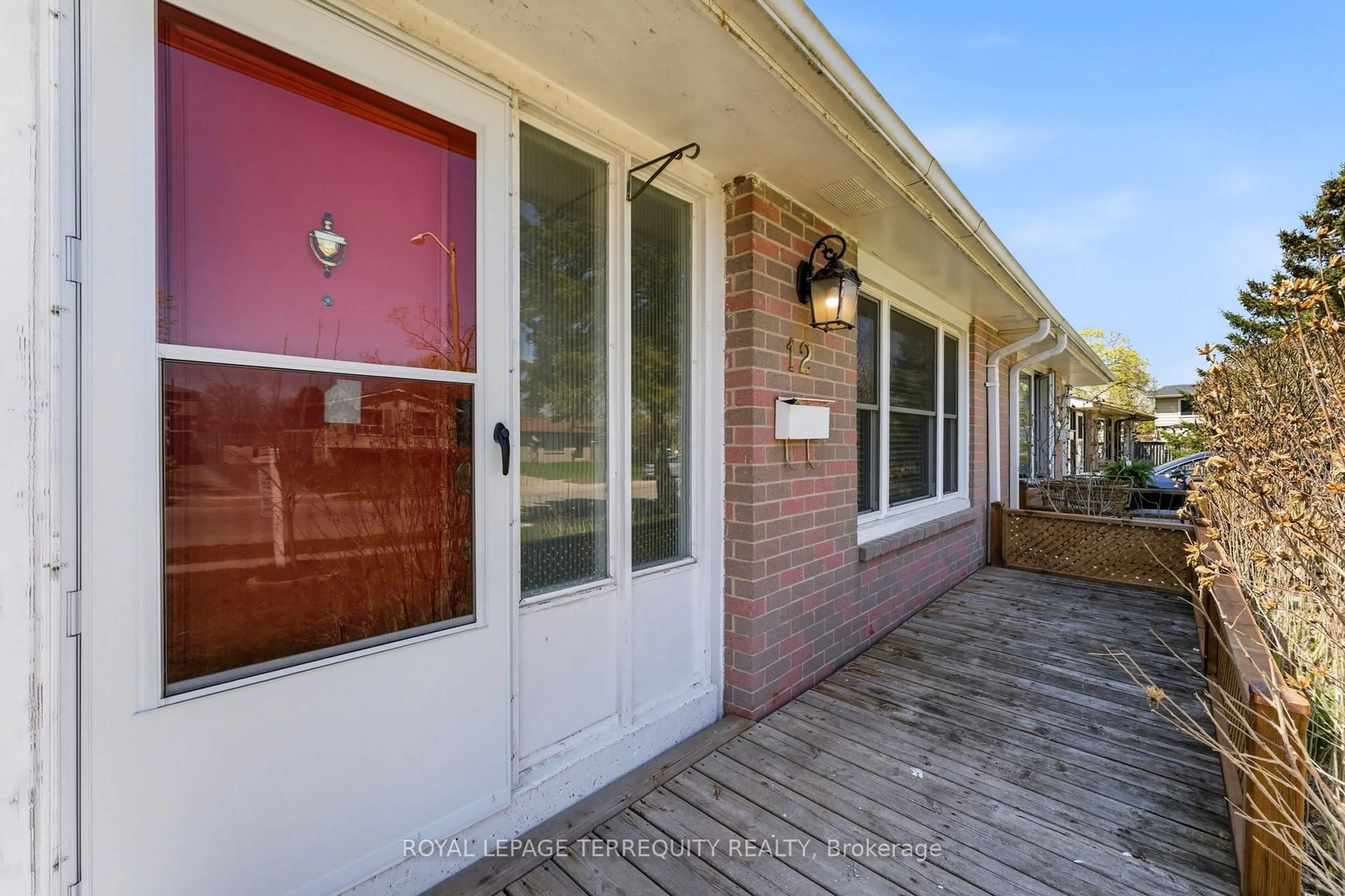 Unknown for 12 Roman Cres, Brantford Ontario N3V 1A3