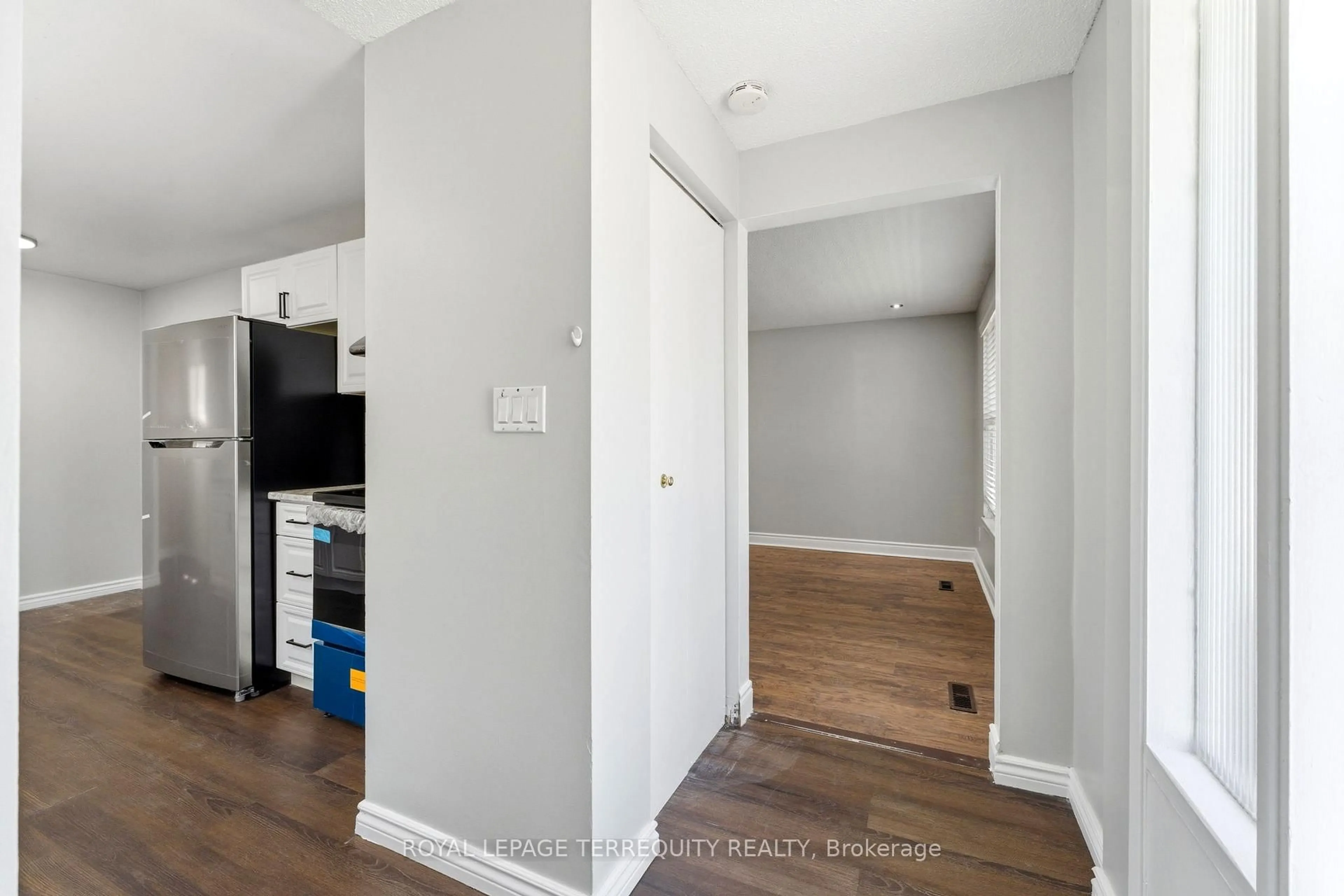 A pic of a room for 12 Roman Cres, Brantford Ontario N3V 1A3