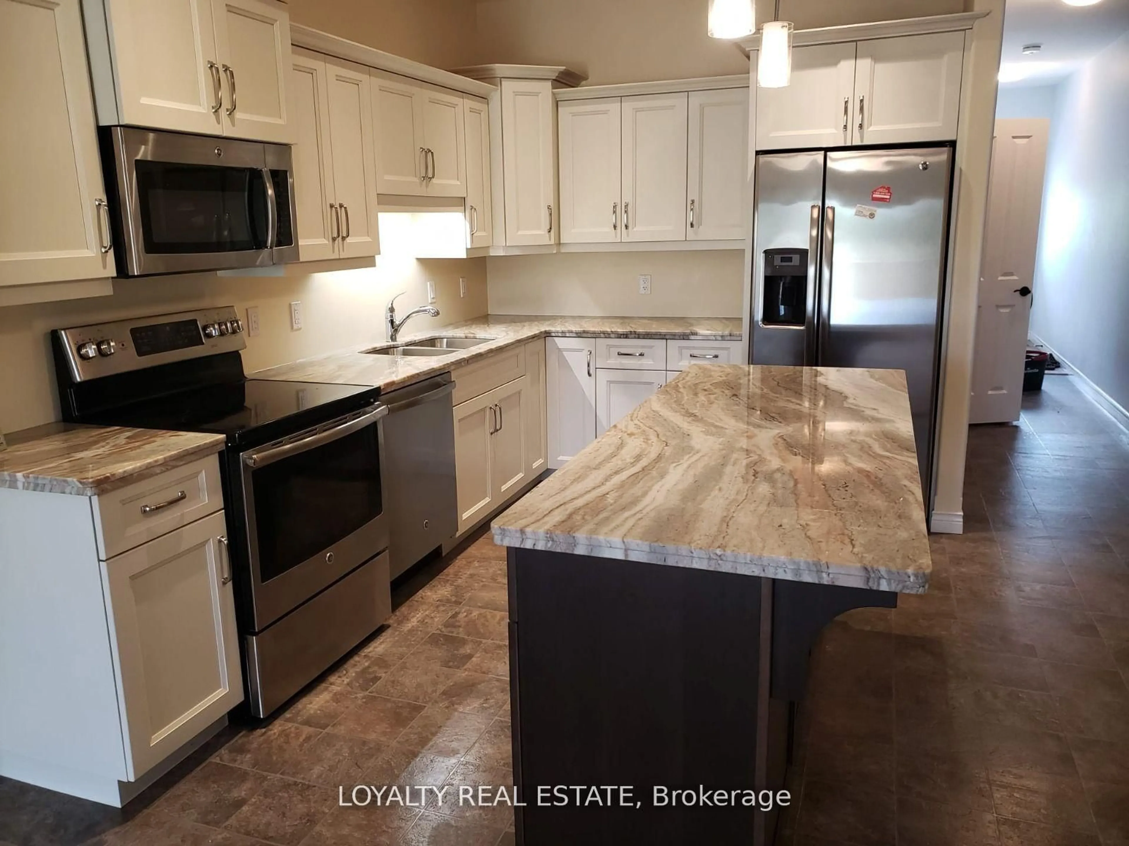 Open concept kitchen, ceramic/tile floor for 149 Brown St, Norfolk Ontario N0A 1N7