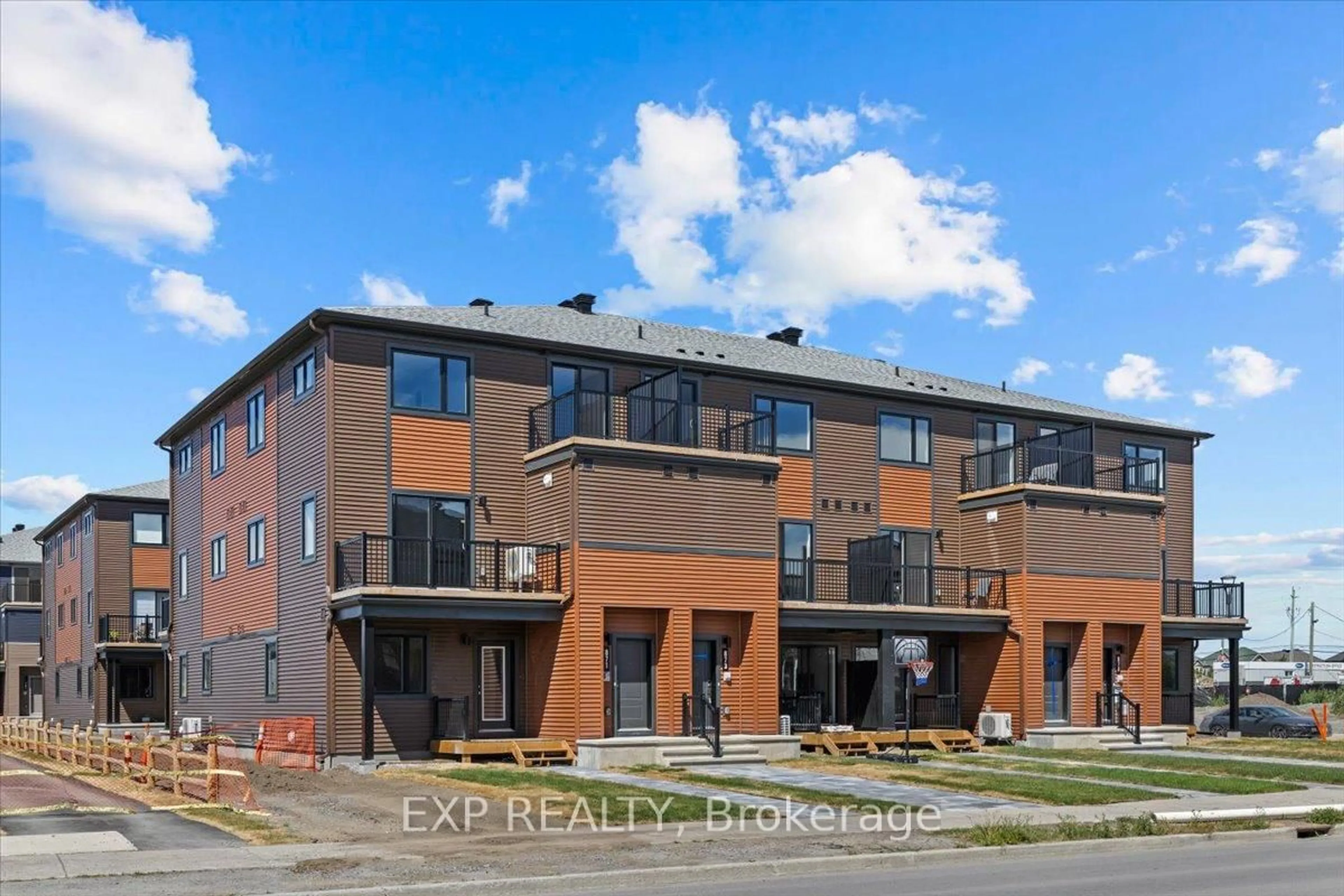 Home with brick exterior material, building for 212 Tobiano Private, Richmond Ontario K0A 2Z0