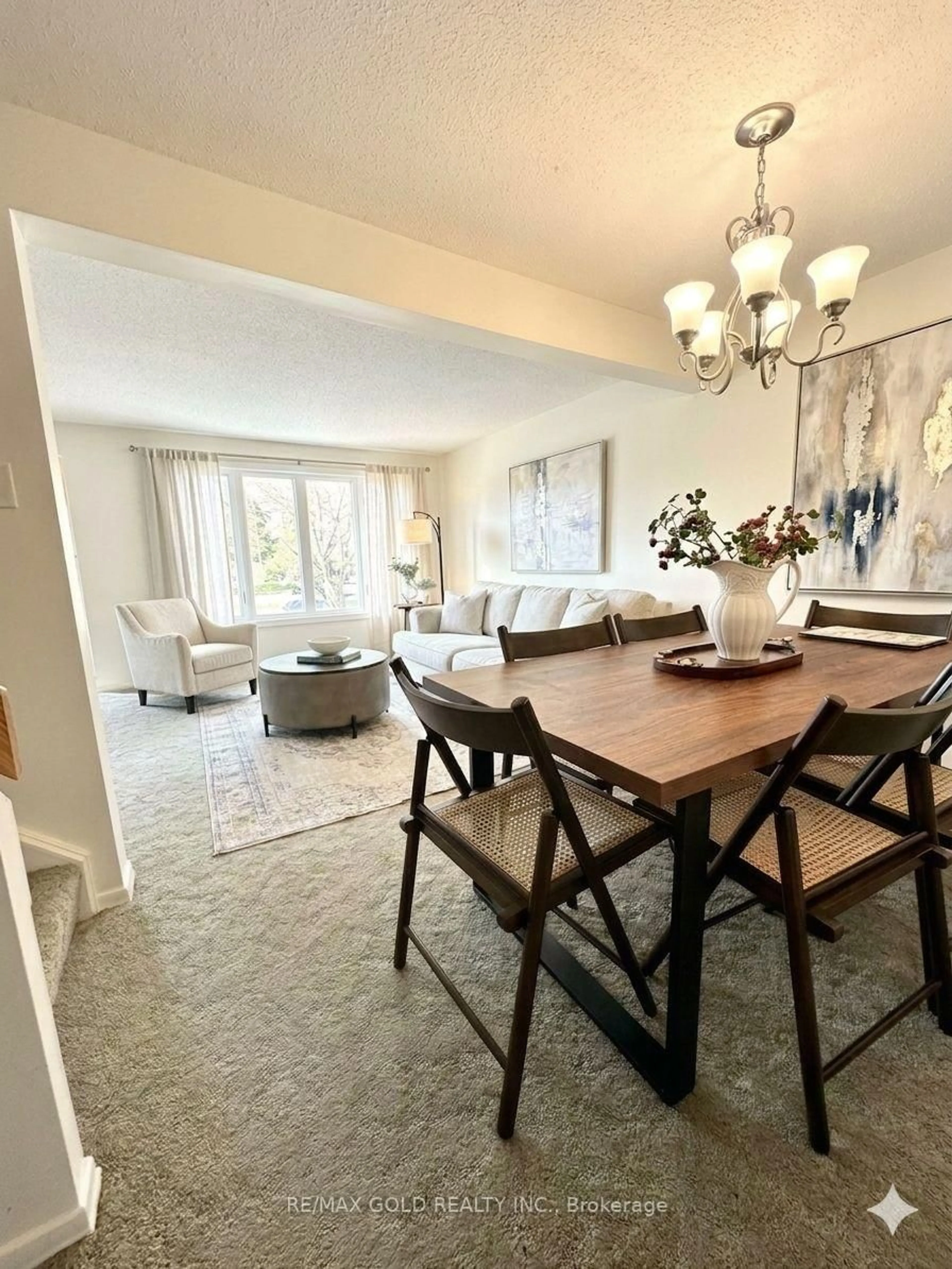 Dining room, unknown for 23 FLINT Dr, Kitchener Ontario N2E 1S8