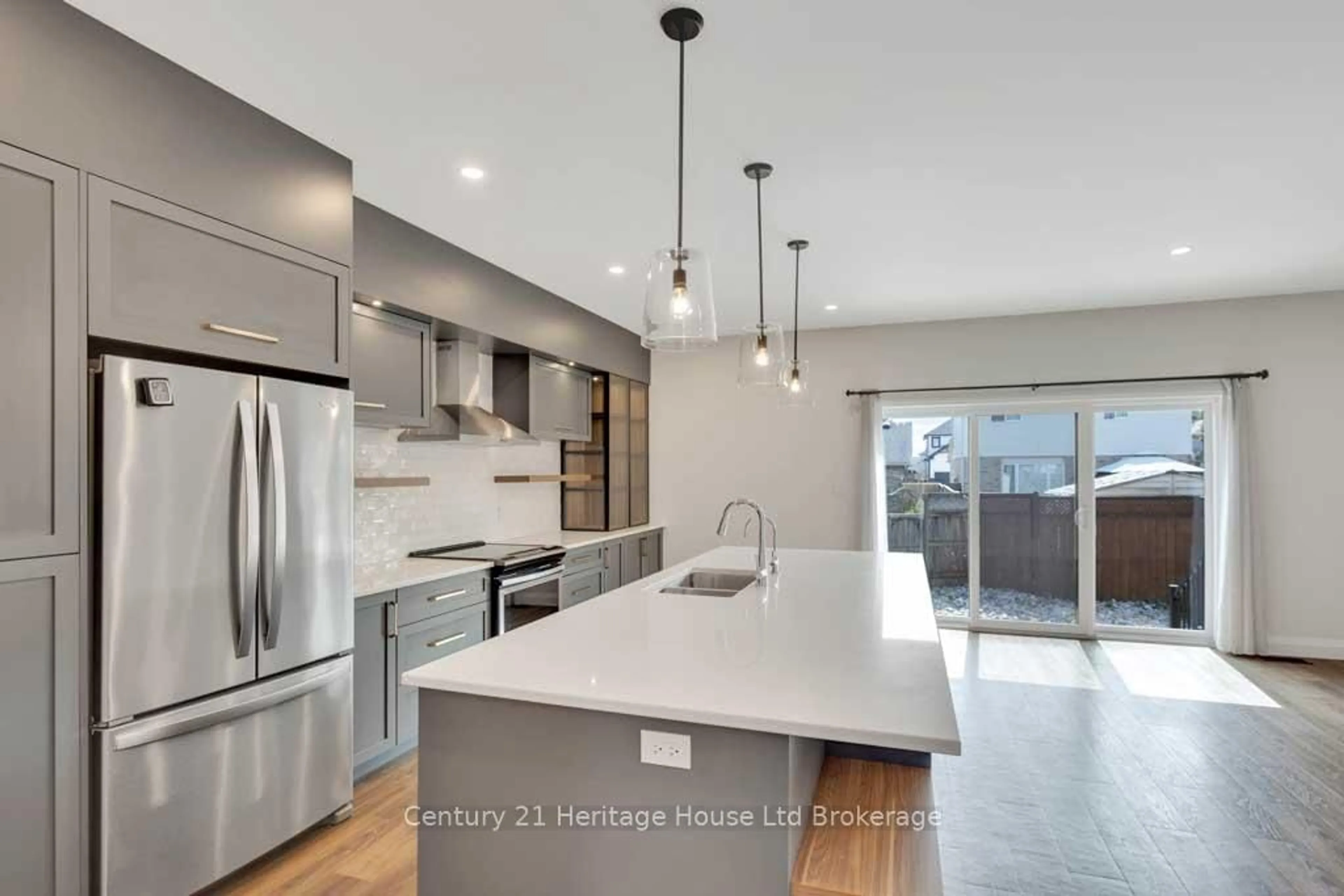 Open concept kitchen, unknown for 361 Quarter Town Line #706, Tillsonburg Ontario N4G 5T9