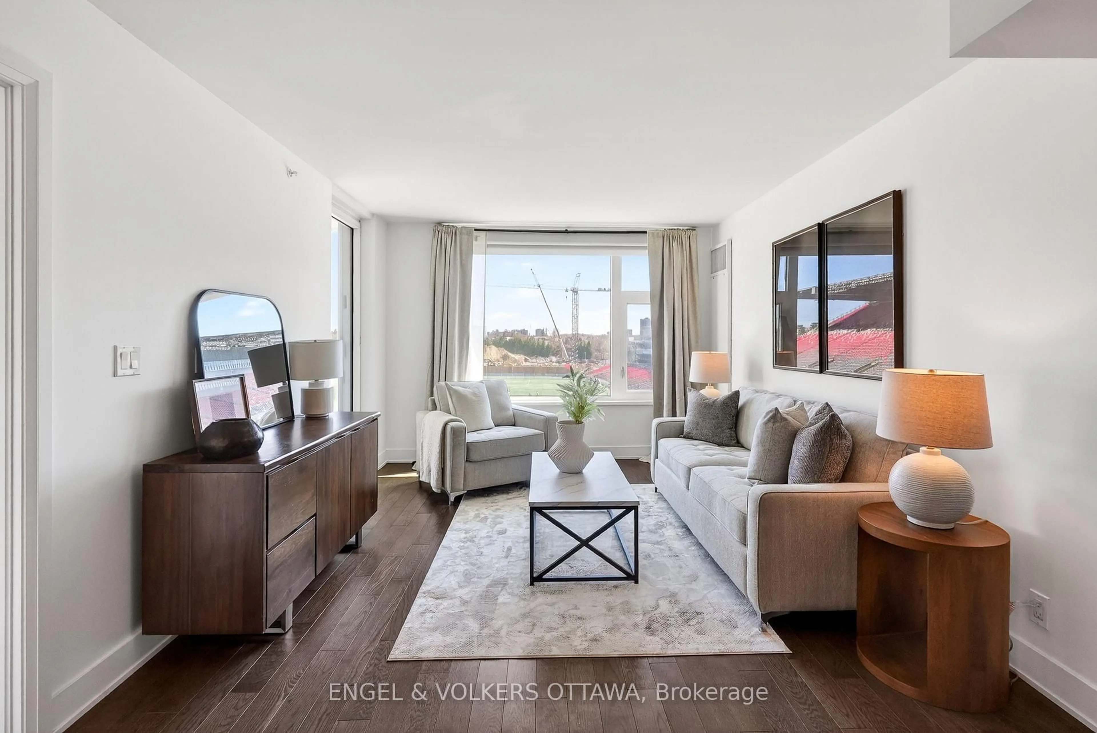 Living room with furniture, unknown for 1035 Bank St #406, Ottawa Ontario K1S 5K3