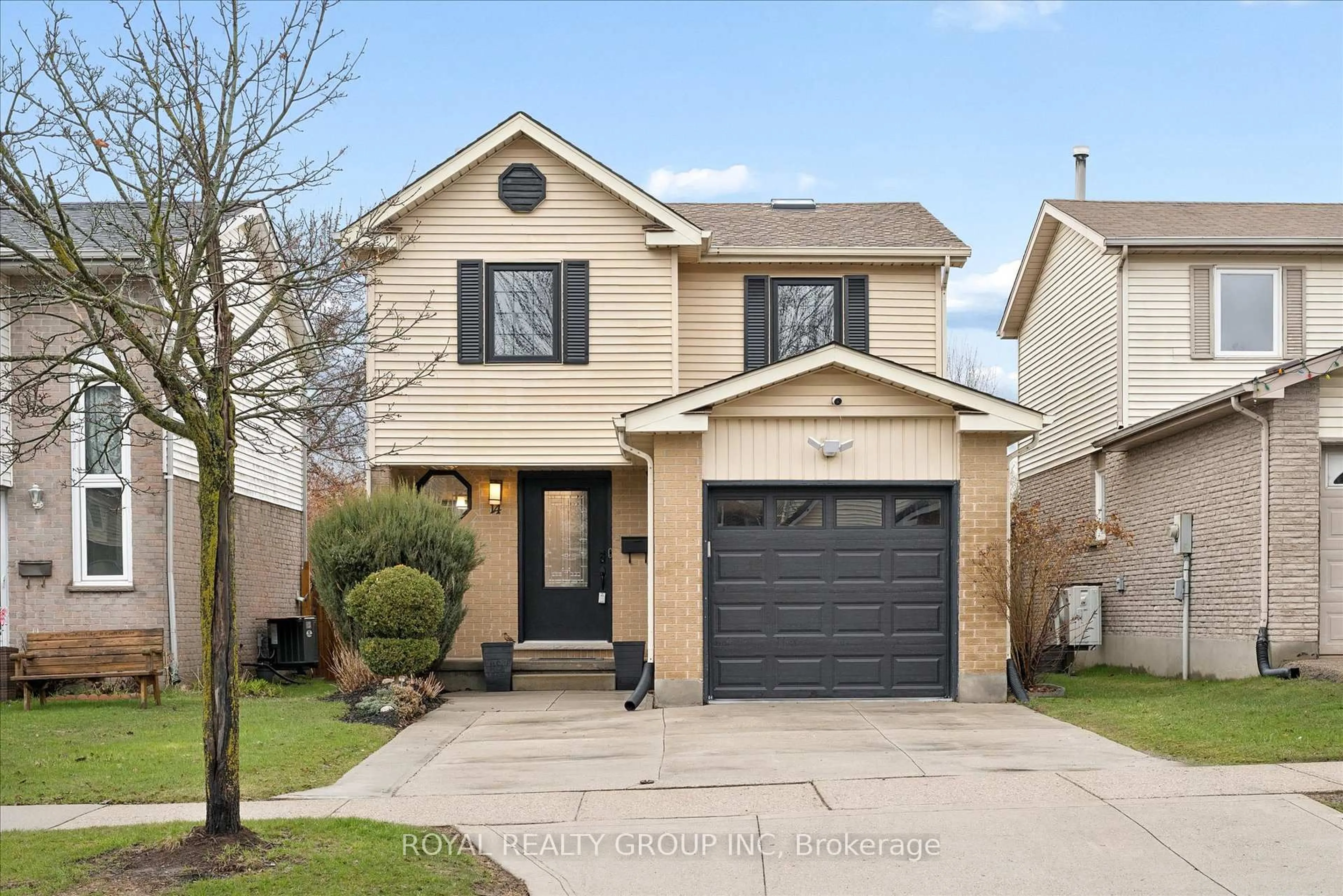 Home with brick exterior material, street for 14 Wycliffe Pl, Kitchener Ontario N2M 5J7