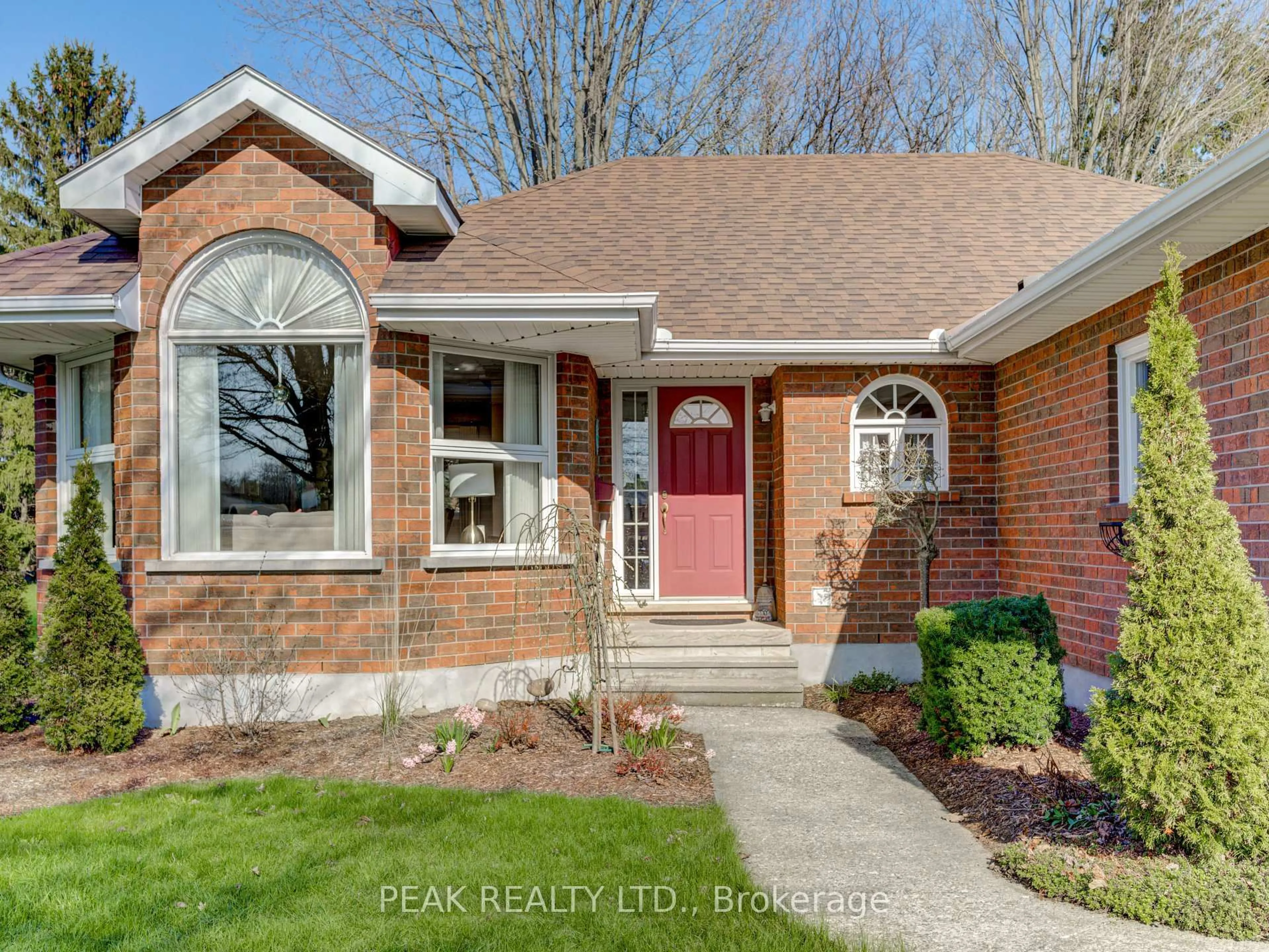Home with brick exterior material, street for 50 King St, East Zorra-Tavistock Ontario N0B 2R0