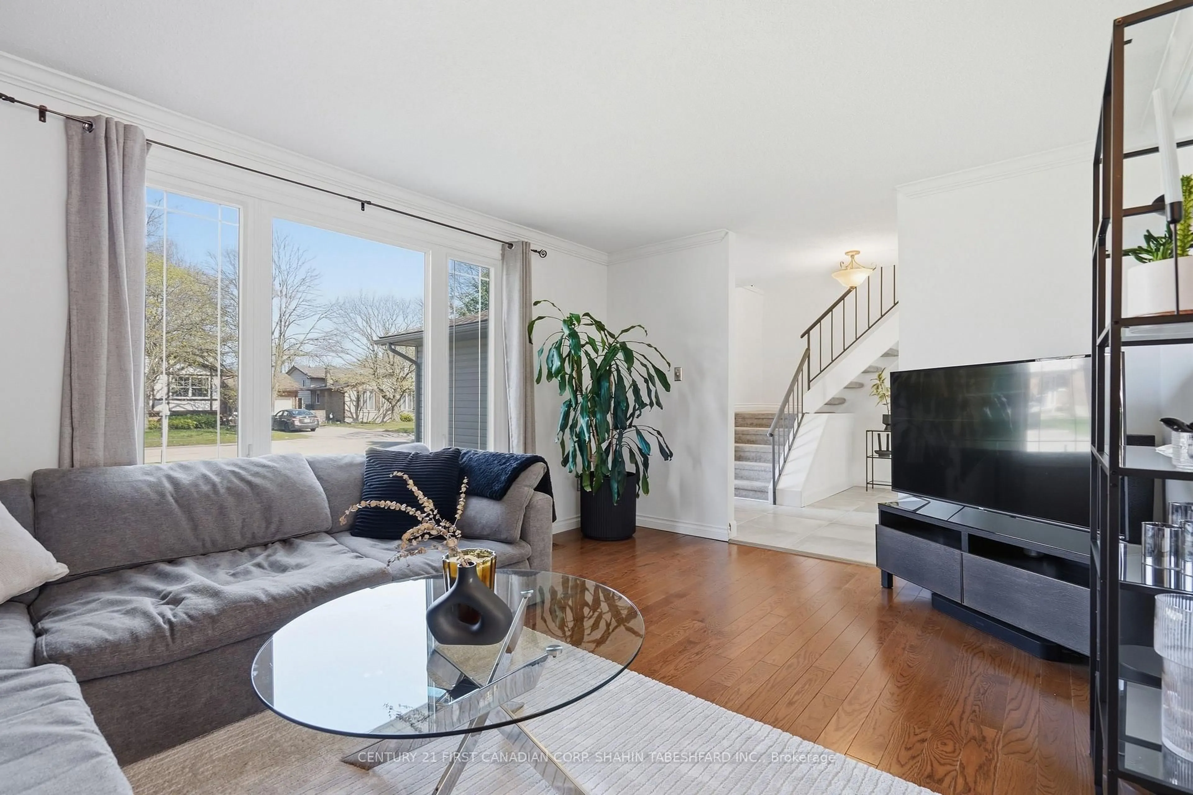 Living room with furniture, unknown for 45 Cottonwood Cres, London North Ontario N6G 2Y7