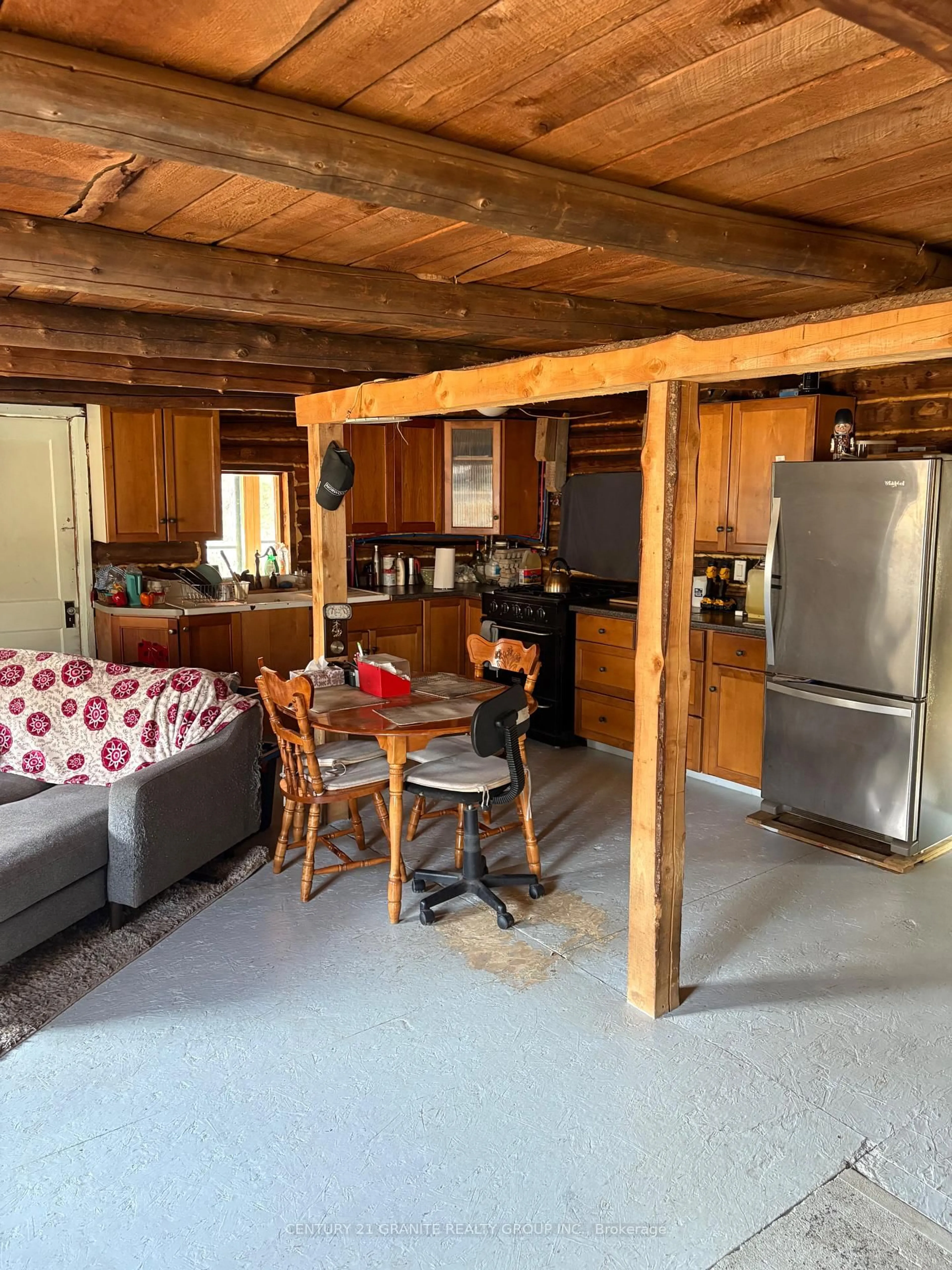 A pic of a room for 1079 North Mackenzie Lake Rd, South Algonquin Ontario K0J 2M0