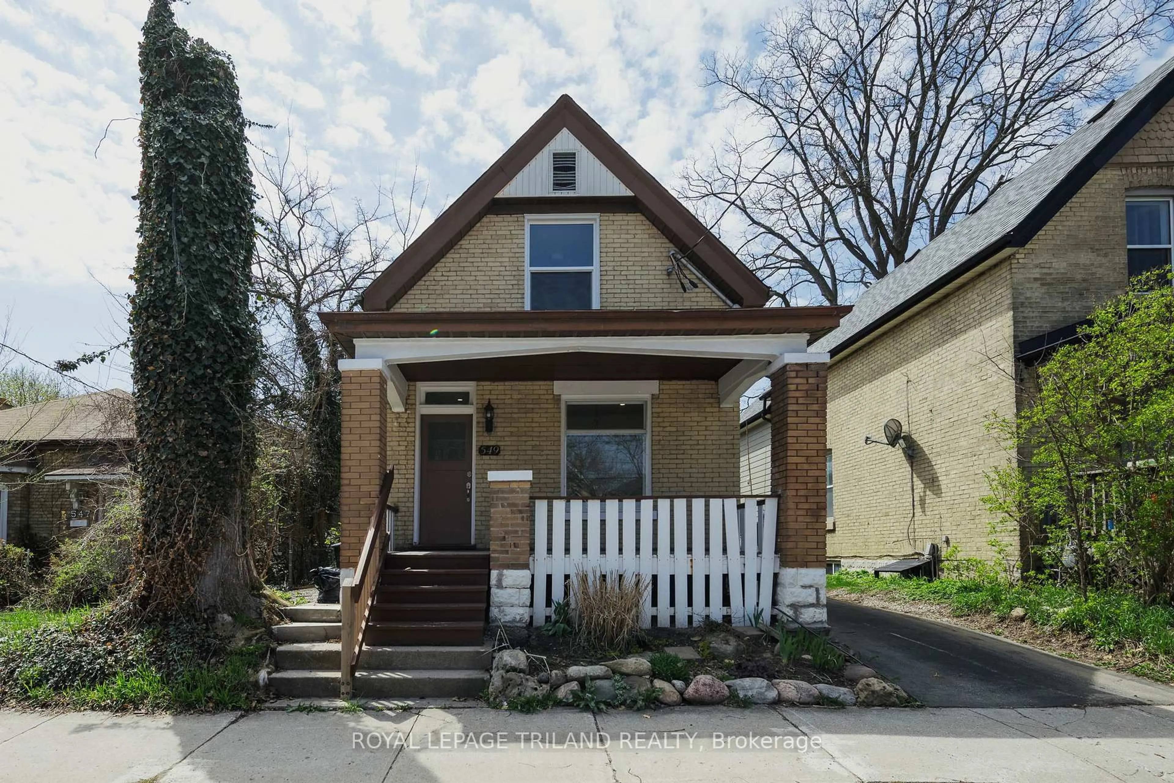 Home with brick exterior material, street for 549 Quebec St, London East Ontario N5W 3Y9