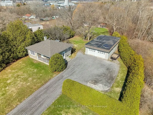 1099 Old Montreal Rd, Ottawa 5