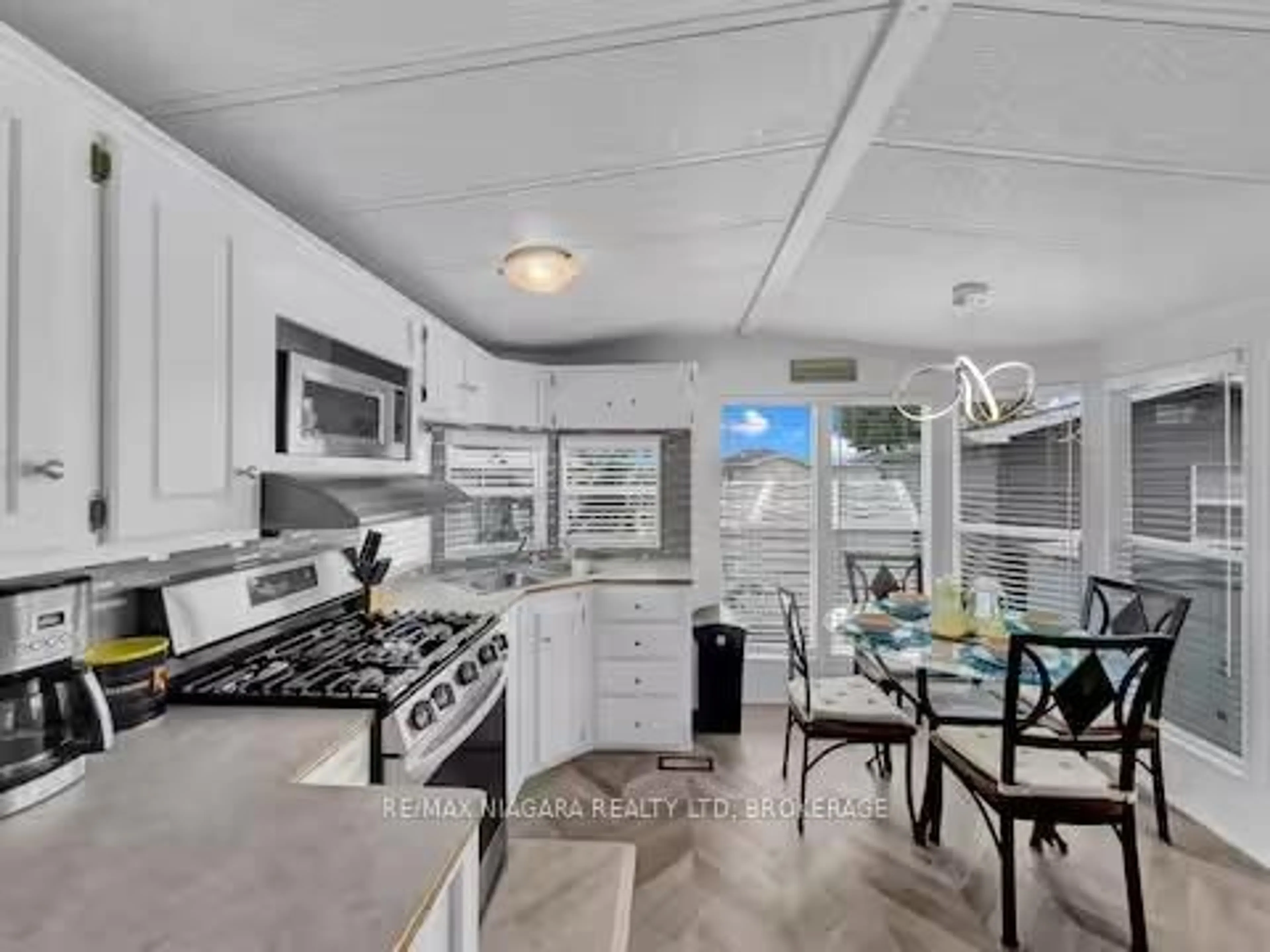 Open concept kitchen, ceramic/tile floor for 490 Empire Rd #51, Port Colborne Ontario L0S 1R0