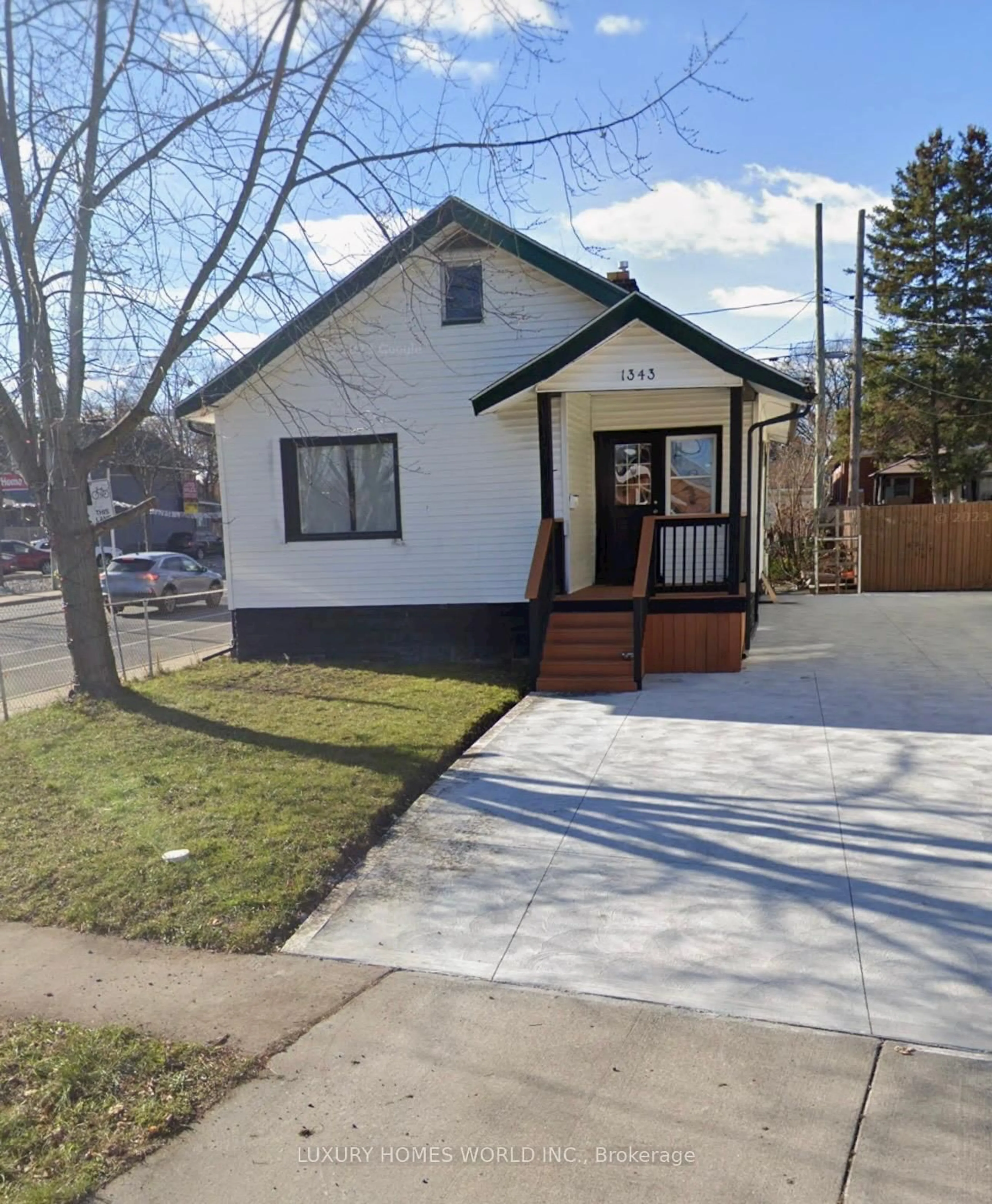 Home with vinyl exterior material, street for 1343 Lillian Ave, Windsor Ontario N8X 4A4