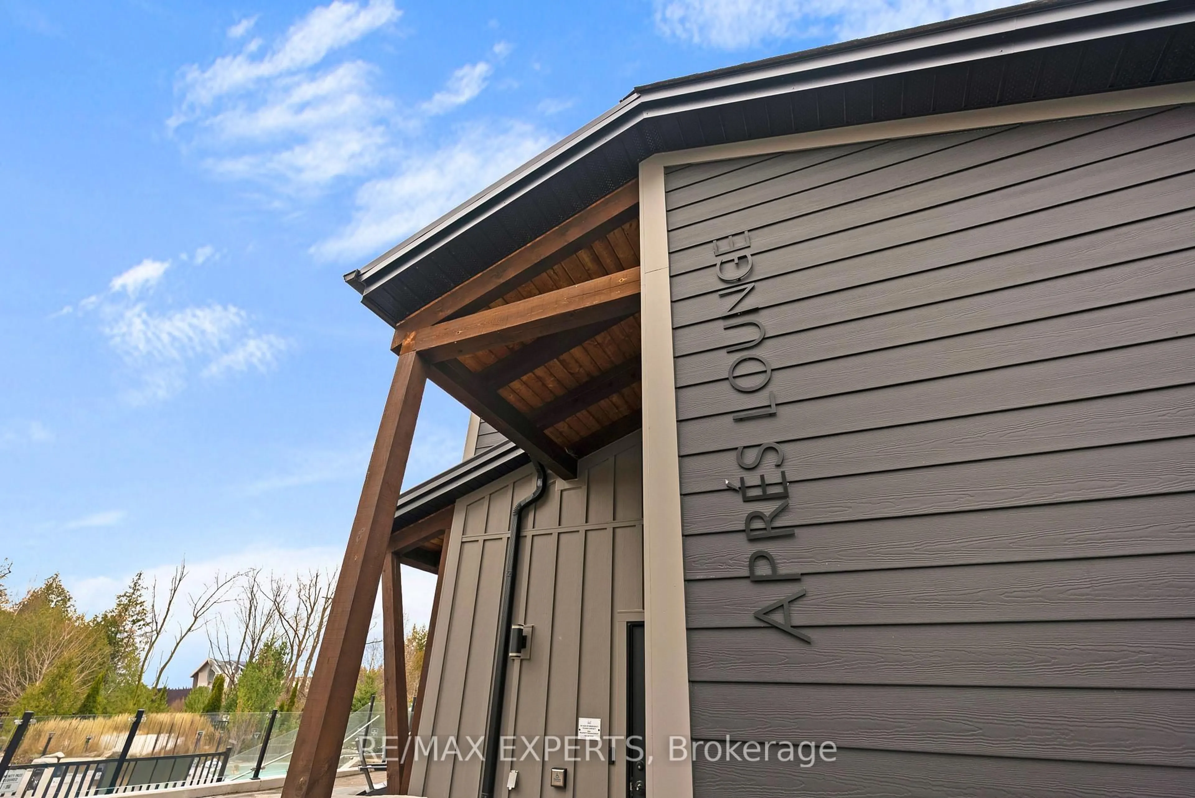 Unknown for 22 Beckwith Lane #101, Blue Mountains Ontario L9Y 3B6