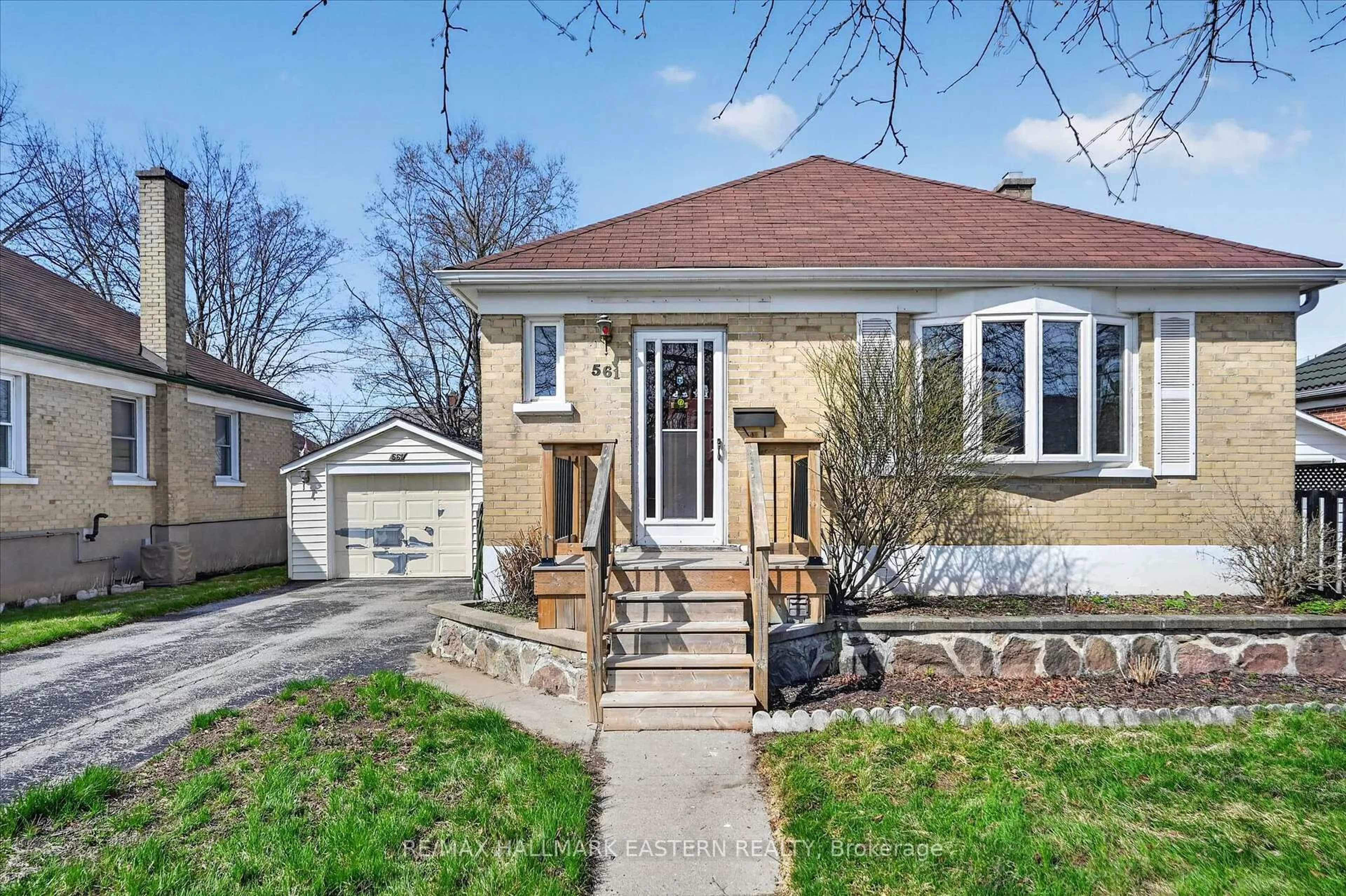 Home with brick exterior material, street for 561 SPRUCE Ave, Peterborough Ontario K9J 5A4