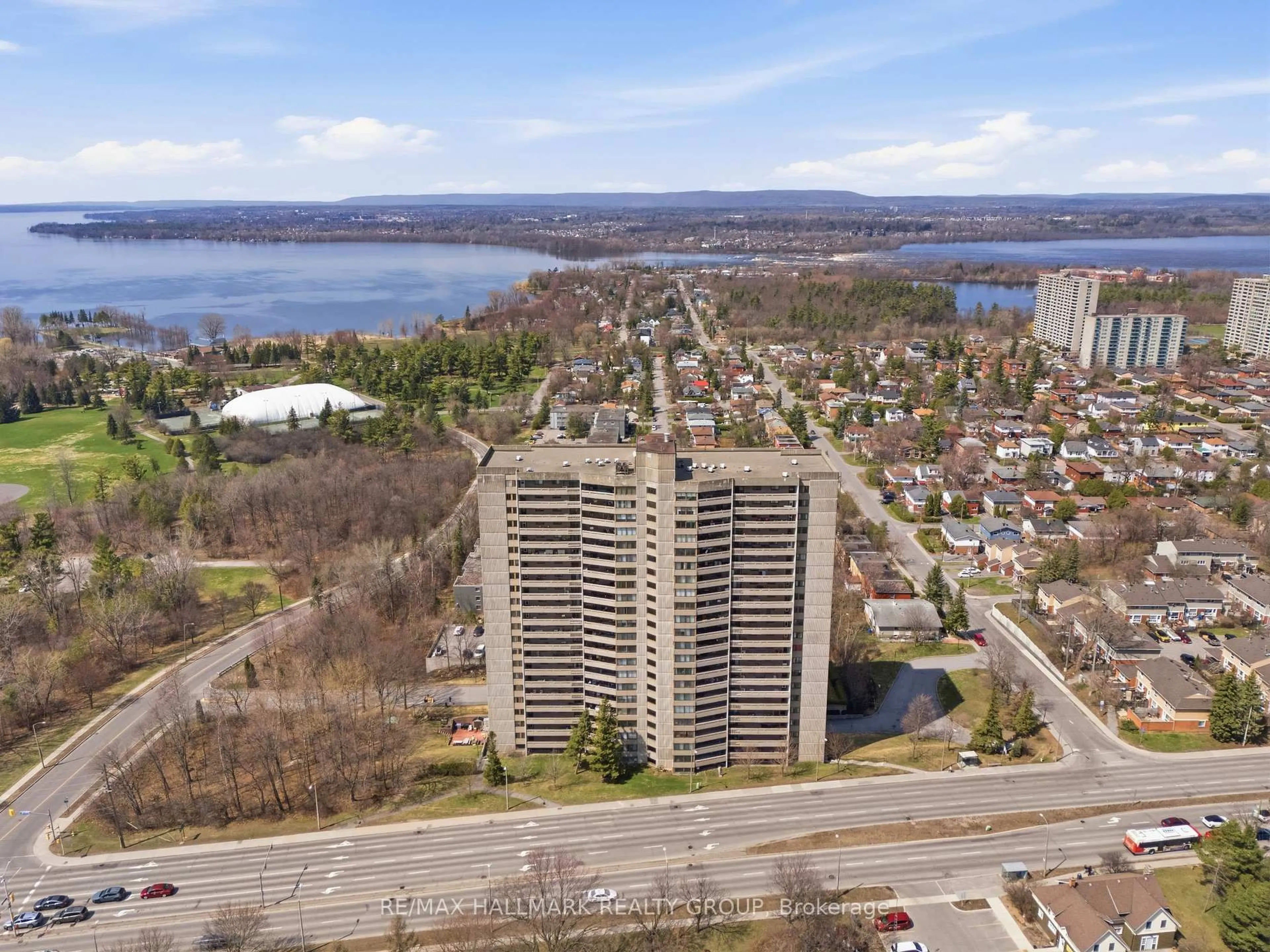 A pic from outside/outdoor area/front of a property/back of a property/a pic from drone, water/lake/river/ocean view for 415 Greenview Ave #306, Ottawa Ontario K2B 8G5
