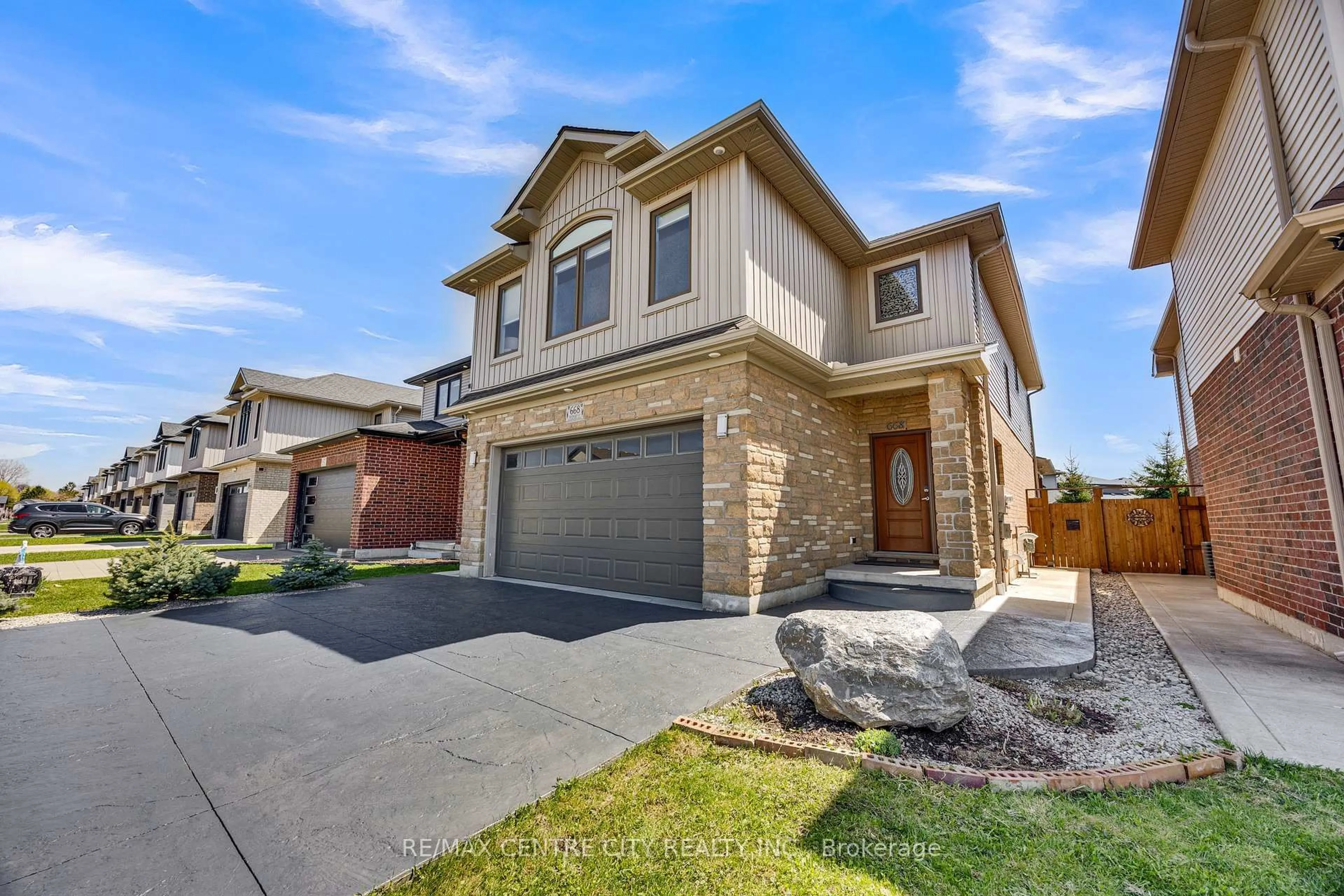 Home with brick exterior material, street for 668 FREEPORT St, London North Ontario N6G 0R3