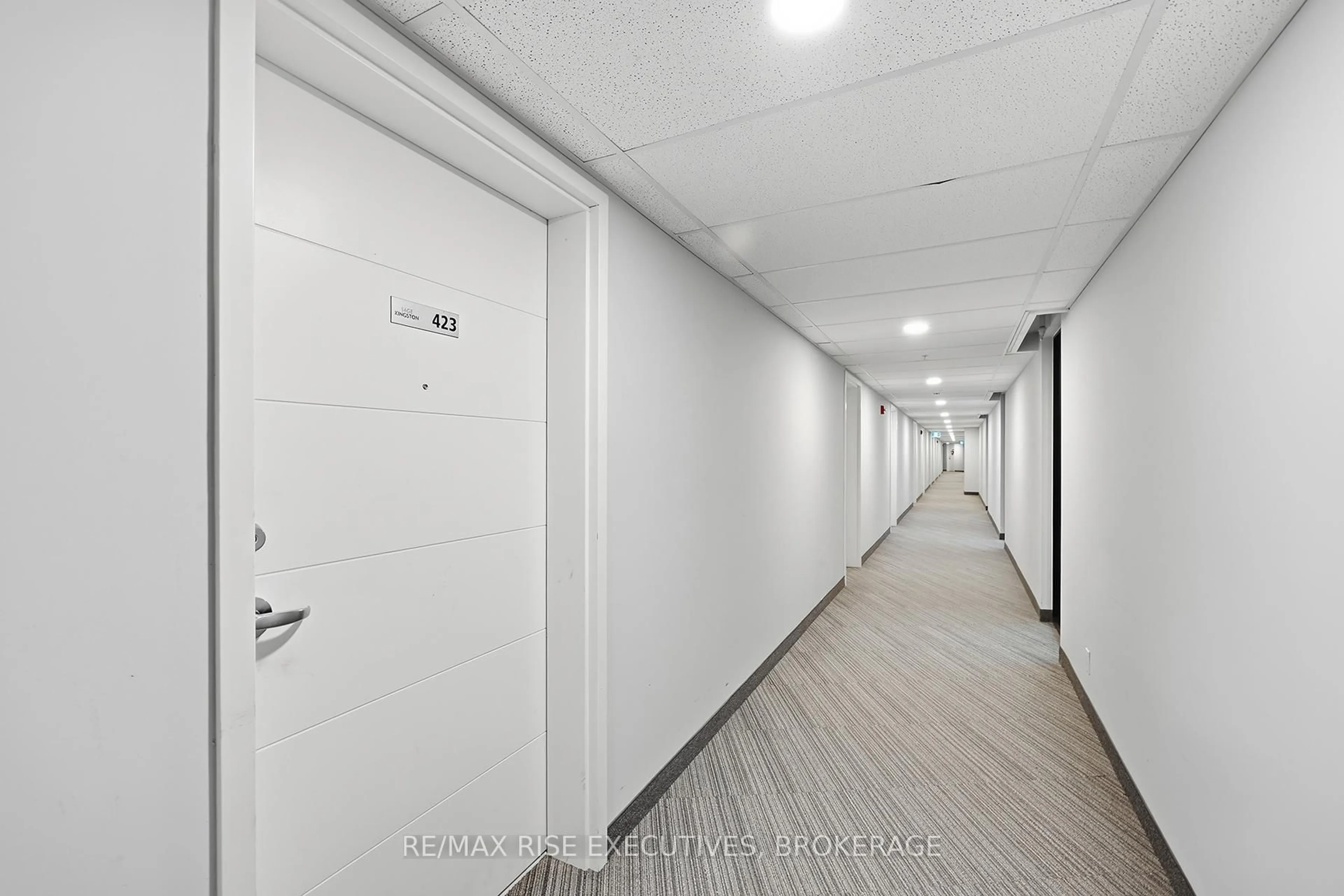 A pic of a room for 652 Princess St #423, Kingston Ontario K7L 1E5