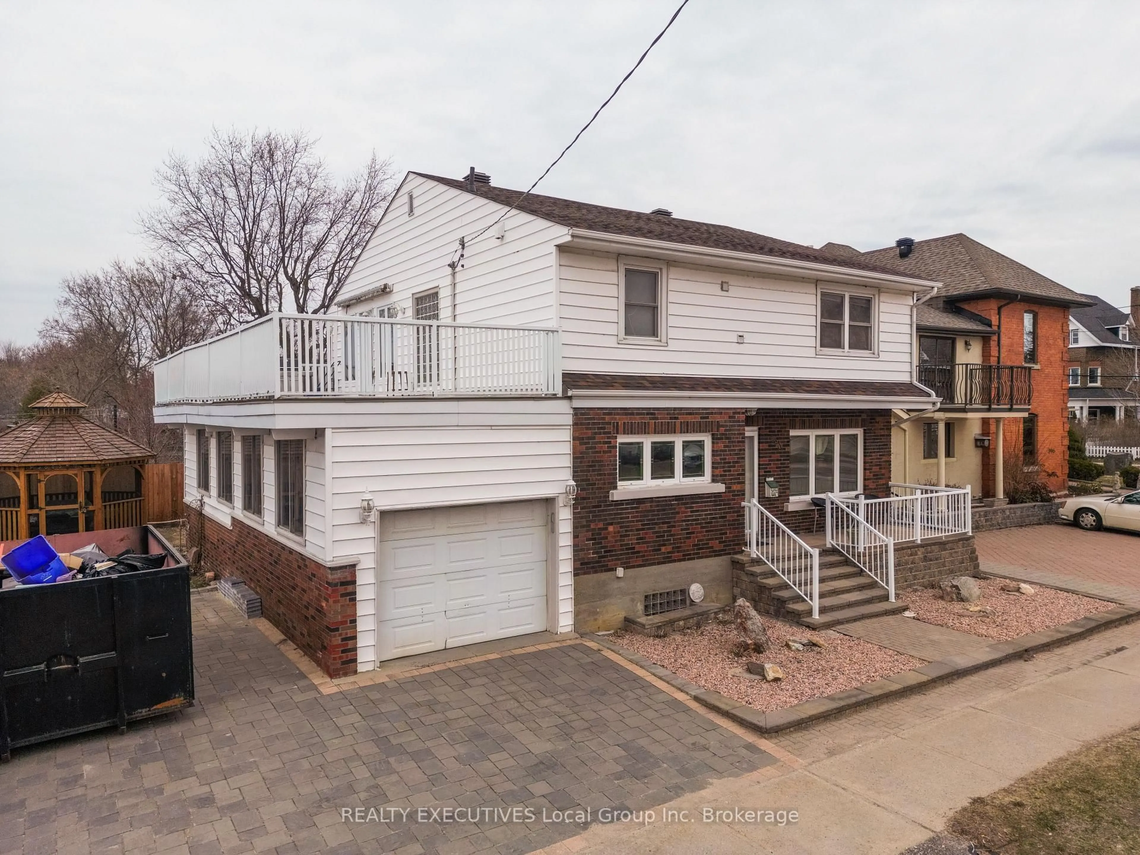 Home with brick exterior material, street for 390 MURRAY St, North Bay Ontario P1B 4G3