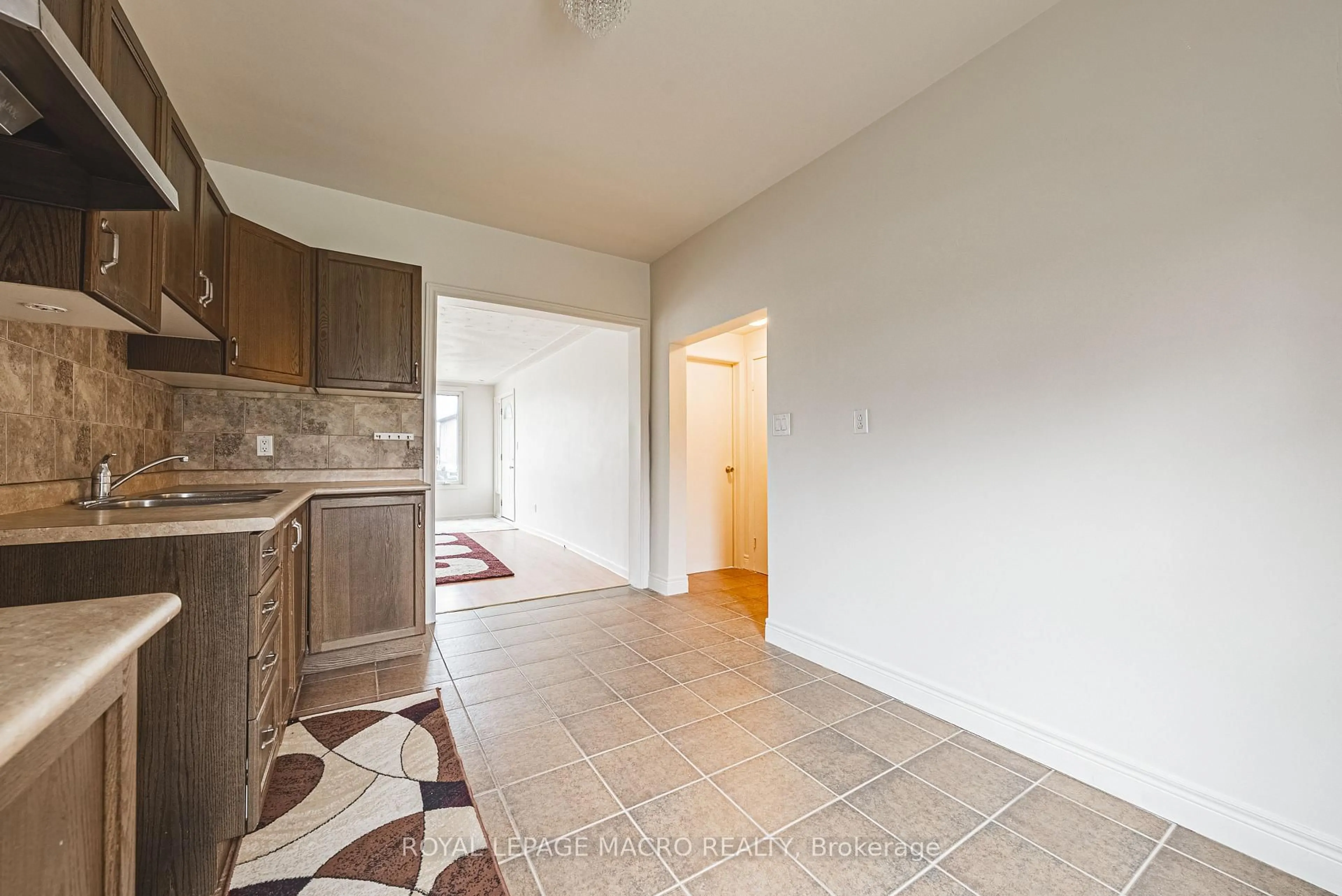 Unknown for 22 Worsley Rd, Hamilton Ontario L8E 2E7