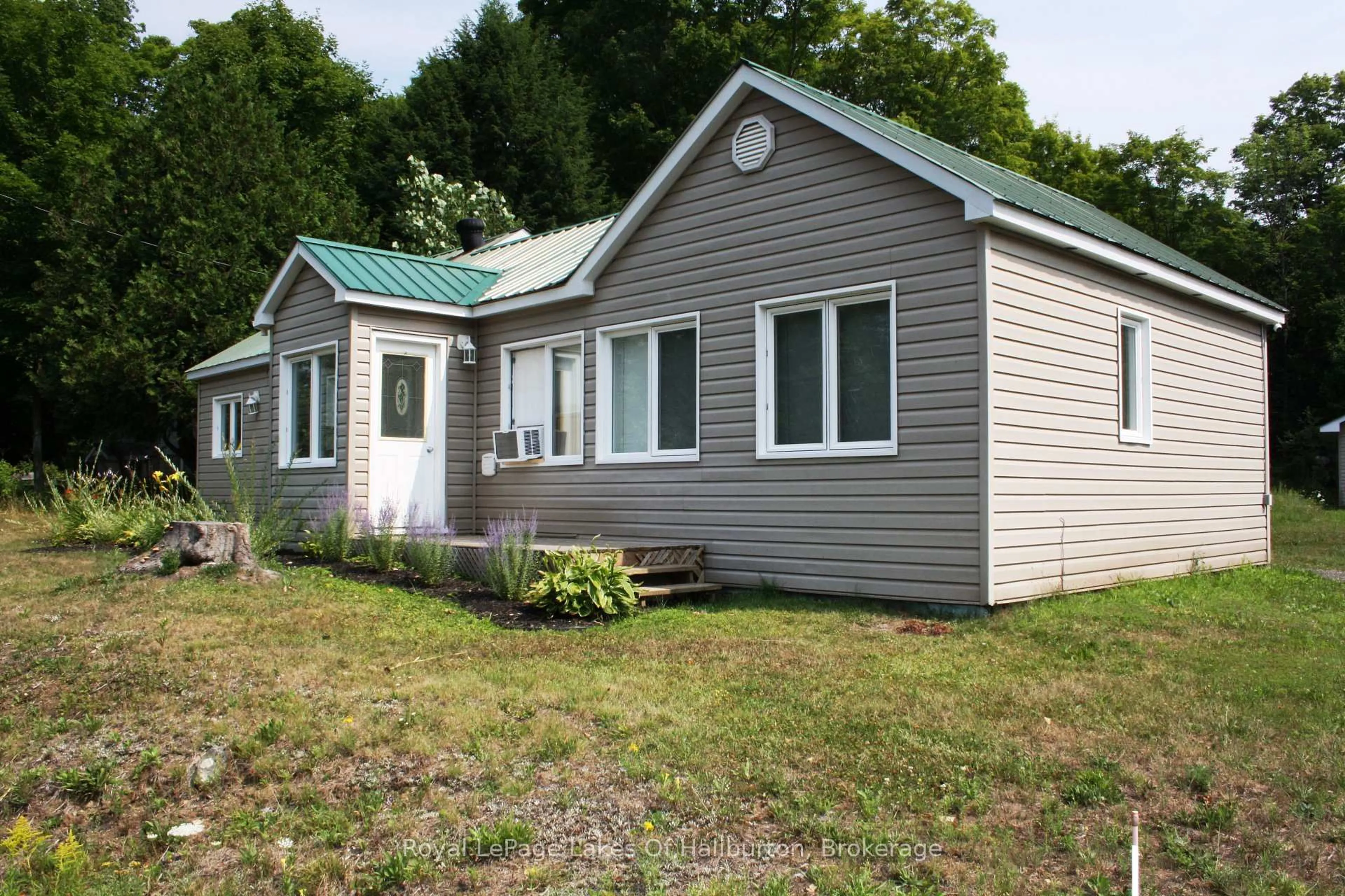 Unknown for 16426 35 Highway, Algonquin Highlands Ontario K0M 1S0