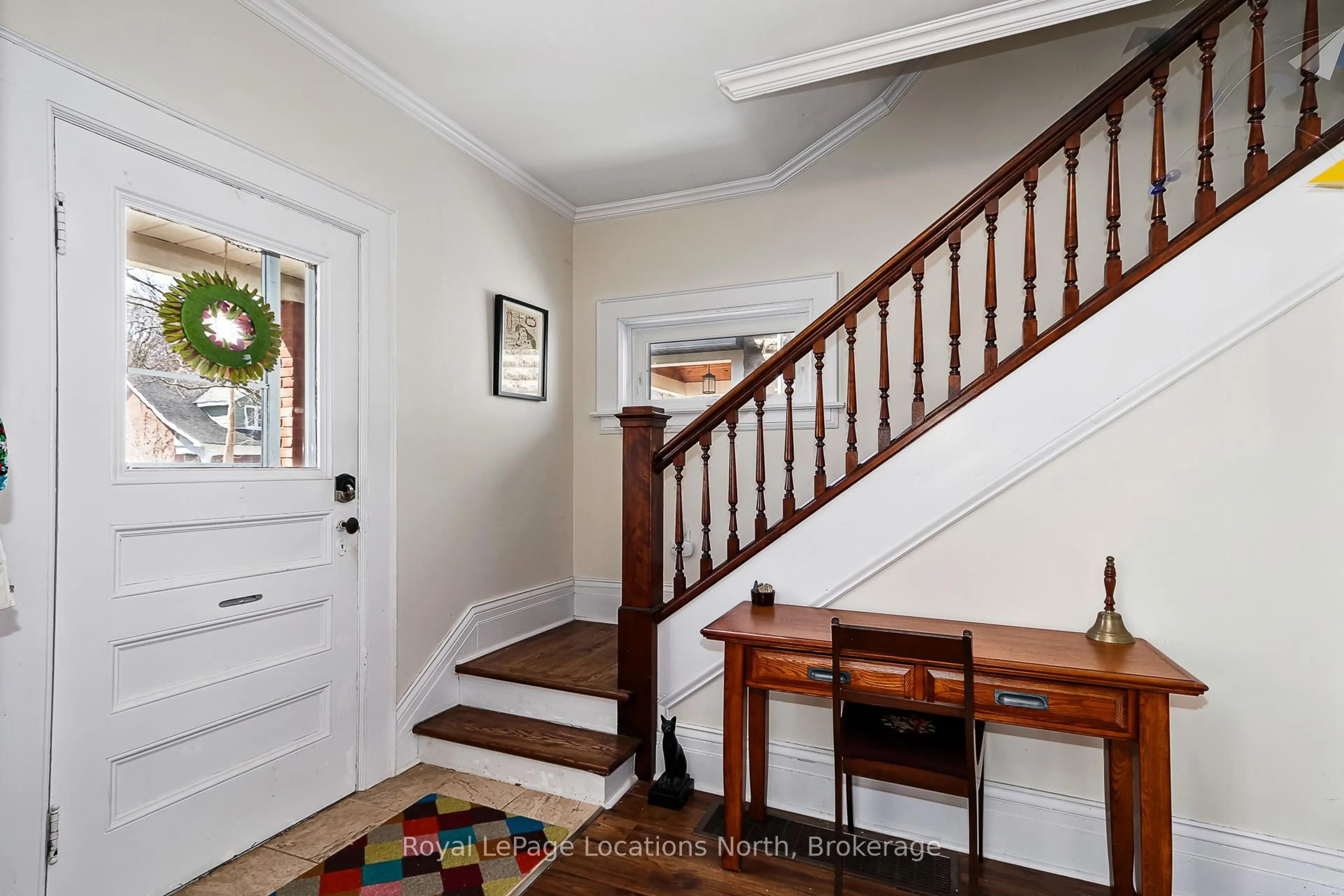 Indoor entryway for 436 12th St, Owen Sound Ontario N4K 3V7