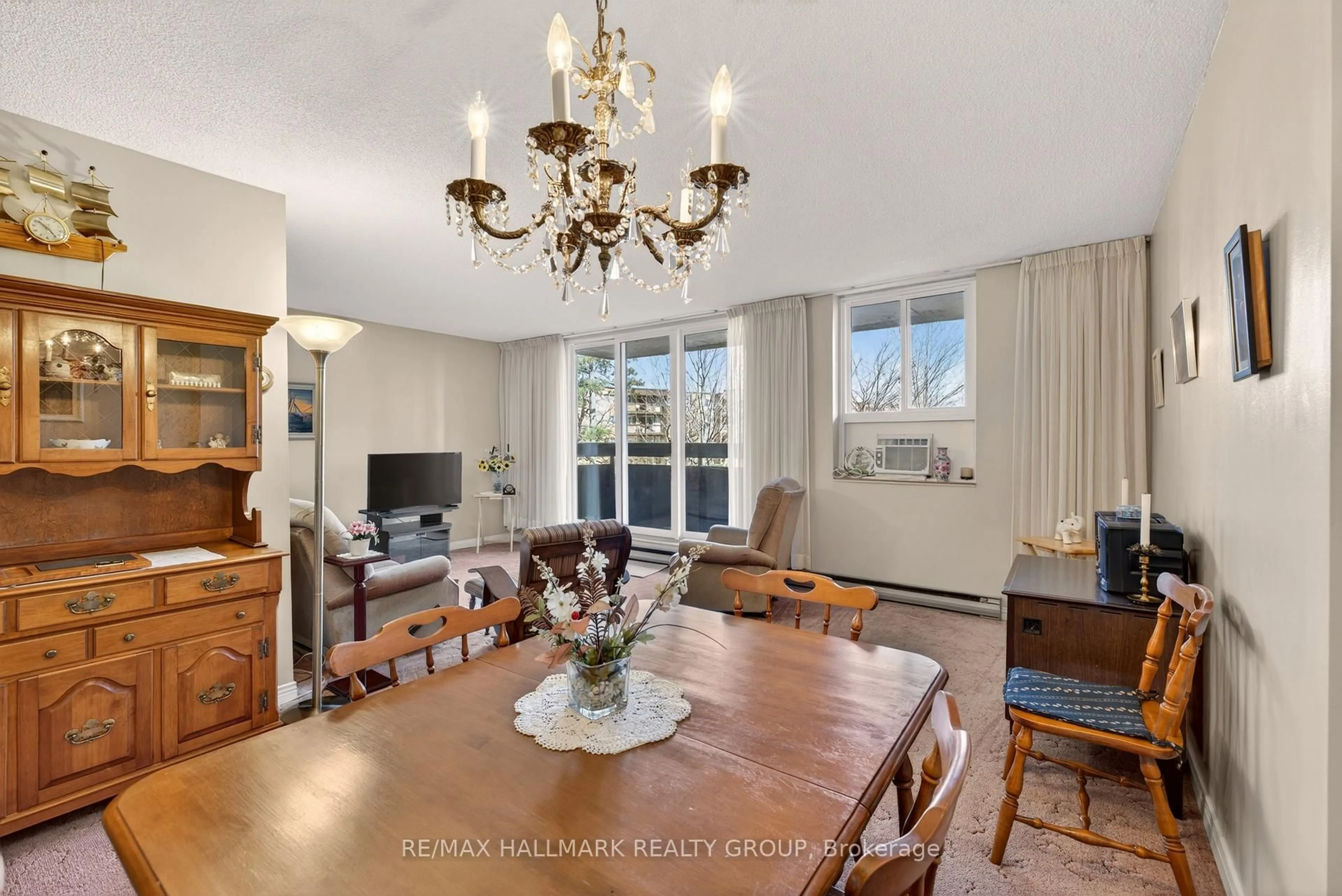 Dining room, unknown for 2000 Jasmine Cres #209, Ottawa Ontario K1J 8K4