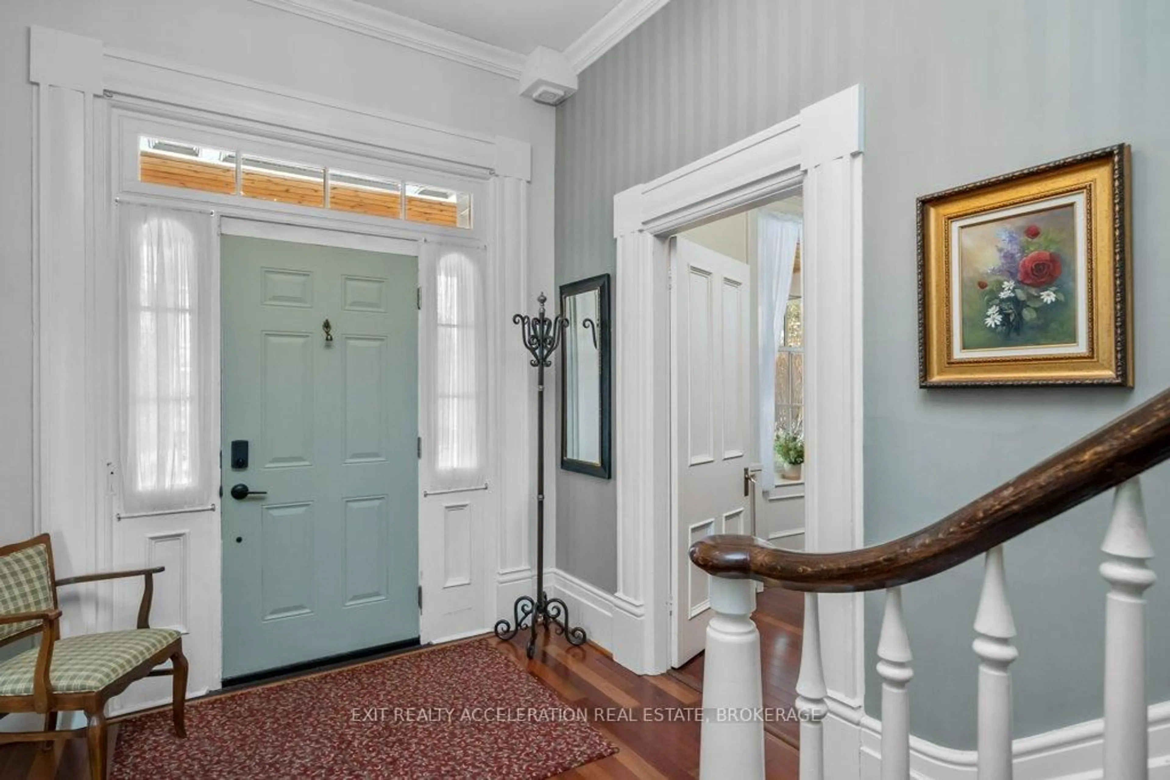 Indoor foyer for 232 Dundas St, Greater Napanee Ontario K7R 2A8