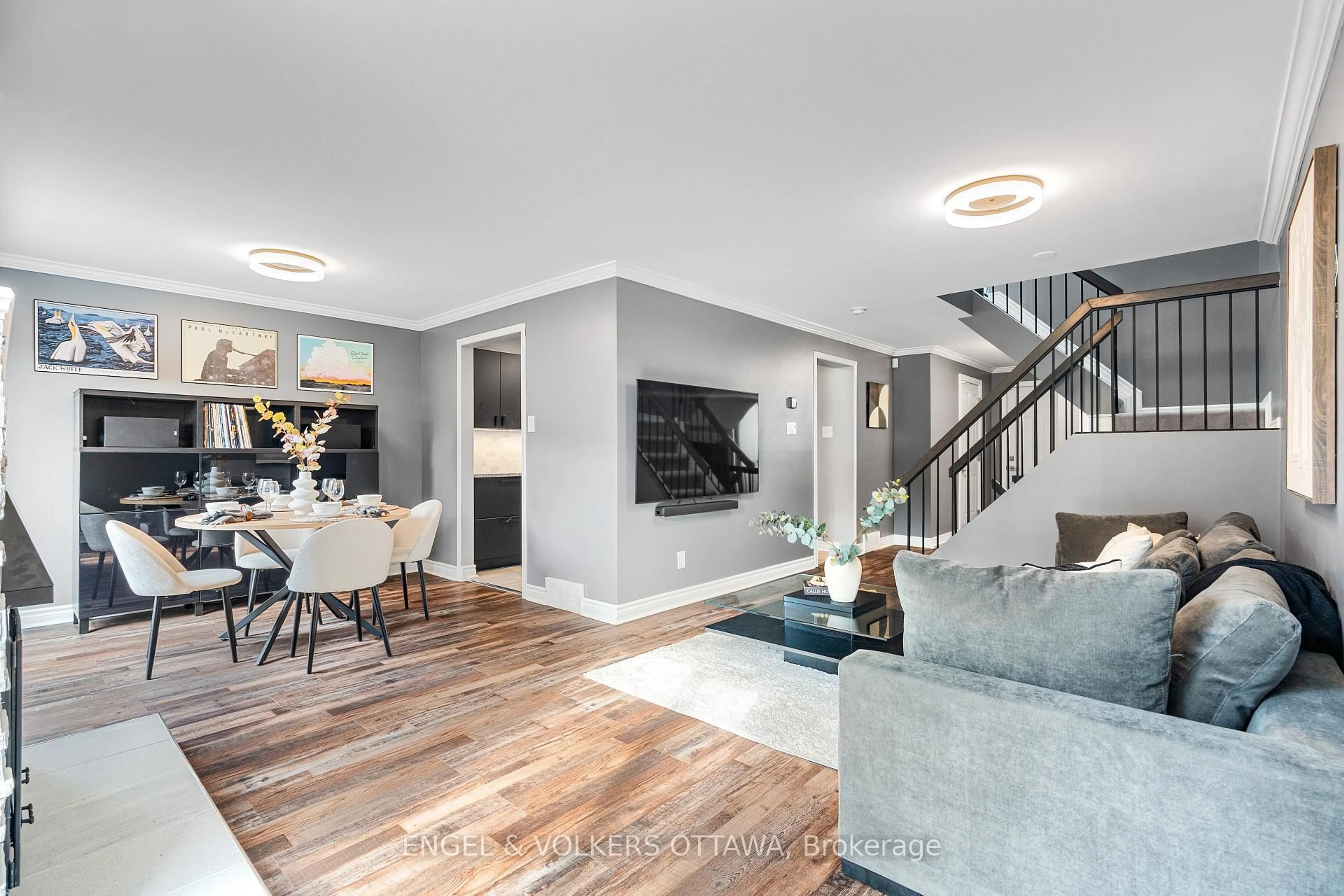 Unknown for 1152 Des Forets Ave #44, Orleans Ontario K1C 5K6