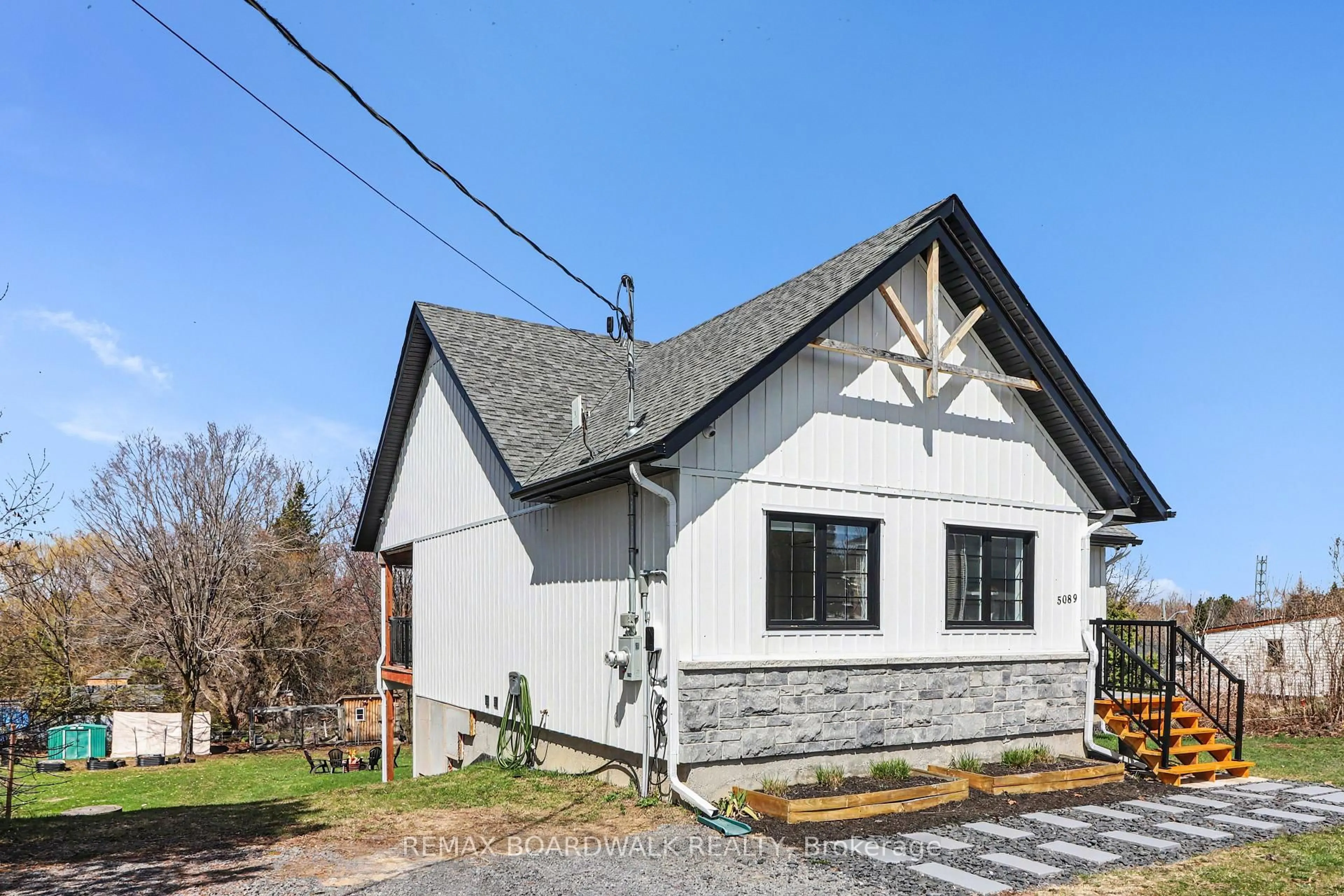 Unknown for 5089 County Rd 10 Rd, The Nation Ontario K0B 1G0