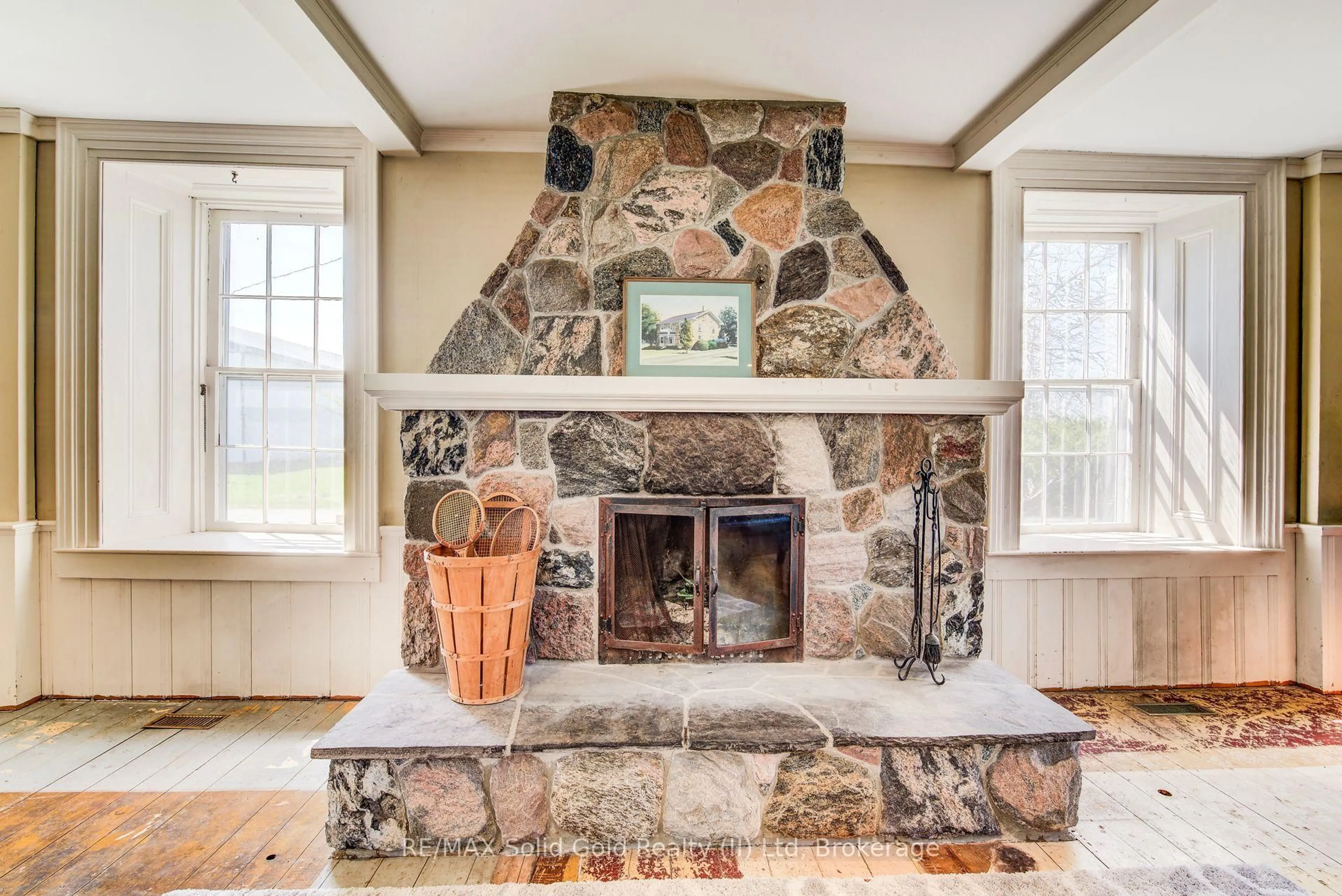 Indoor entryway for 4157 Huron Rd, Wilmot Ontario N3A 3C6