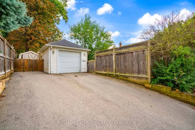 5201 Valley Way, Niagara Falls 2