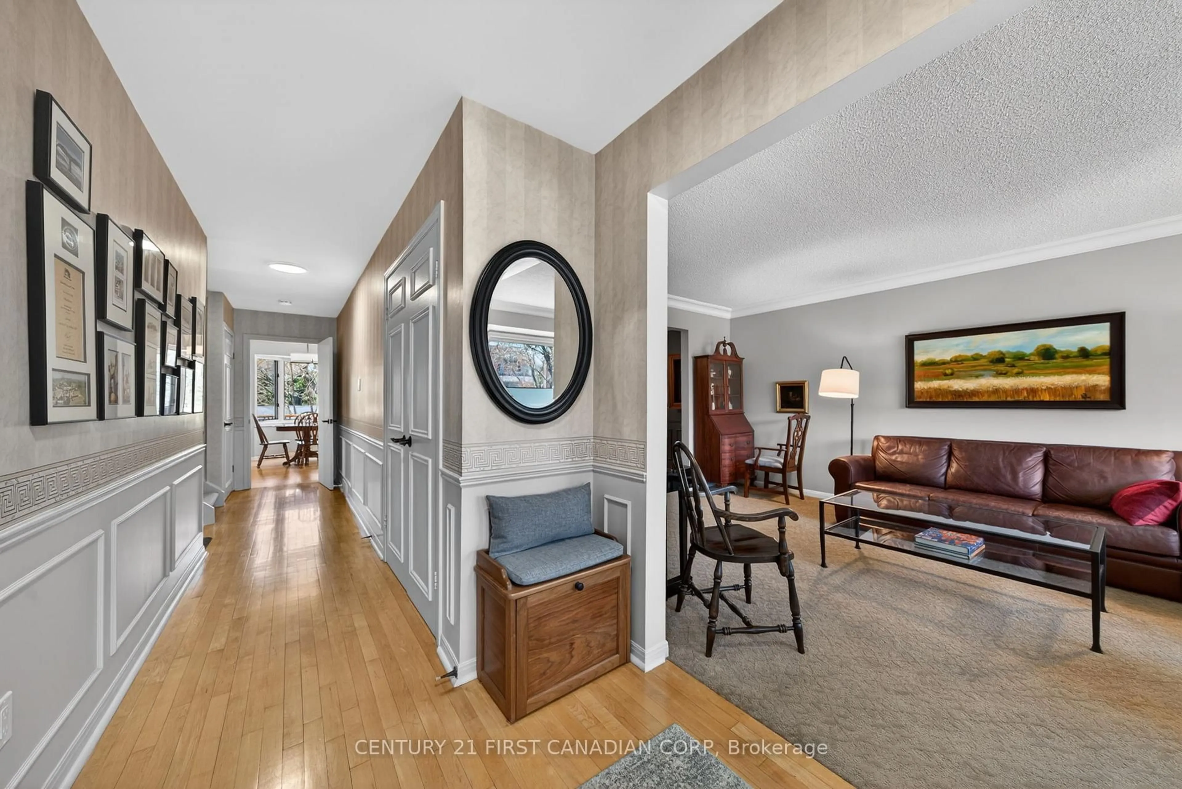 Indoor entryway for 83 Guildford Cres, London South Ontario N6J 3Y3