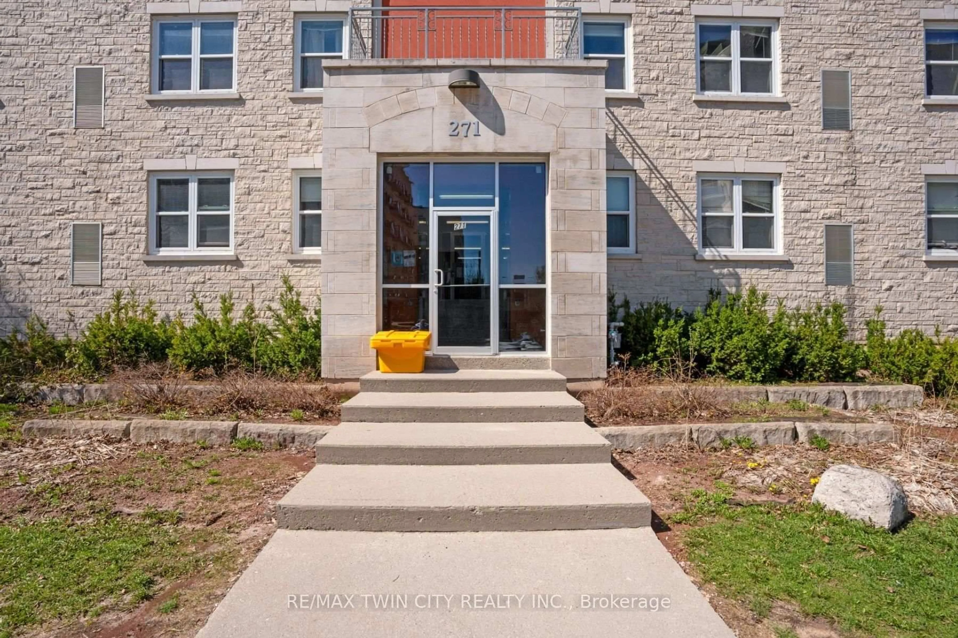 Unknown for 271 Lester St #303, Waterloo Ontario N2L 3W6