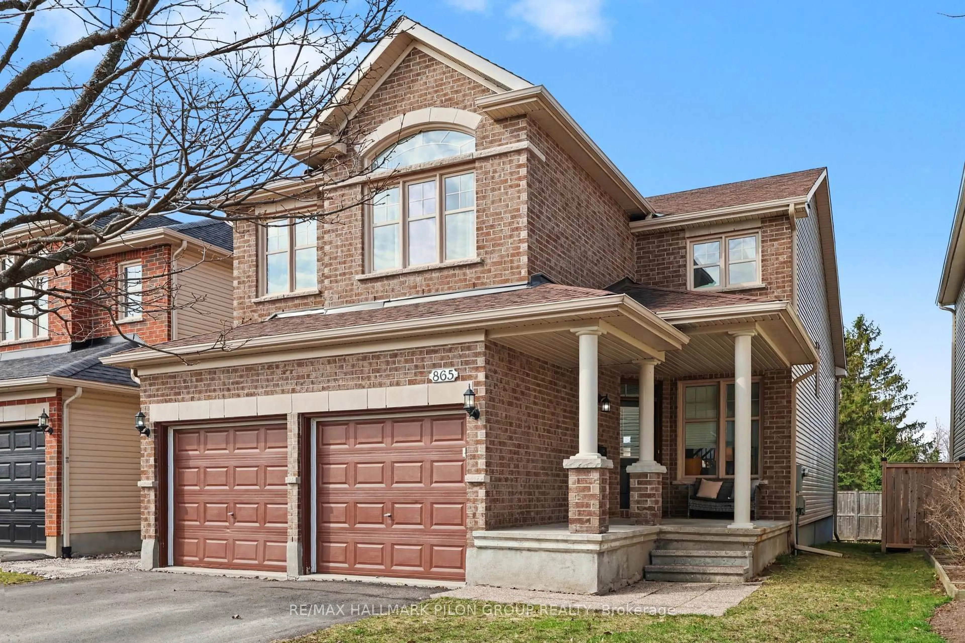 Home with brick exterior material, street for 865 Contour St, Ottawa Ontario K1W 0G6