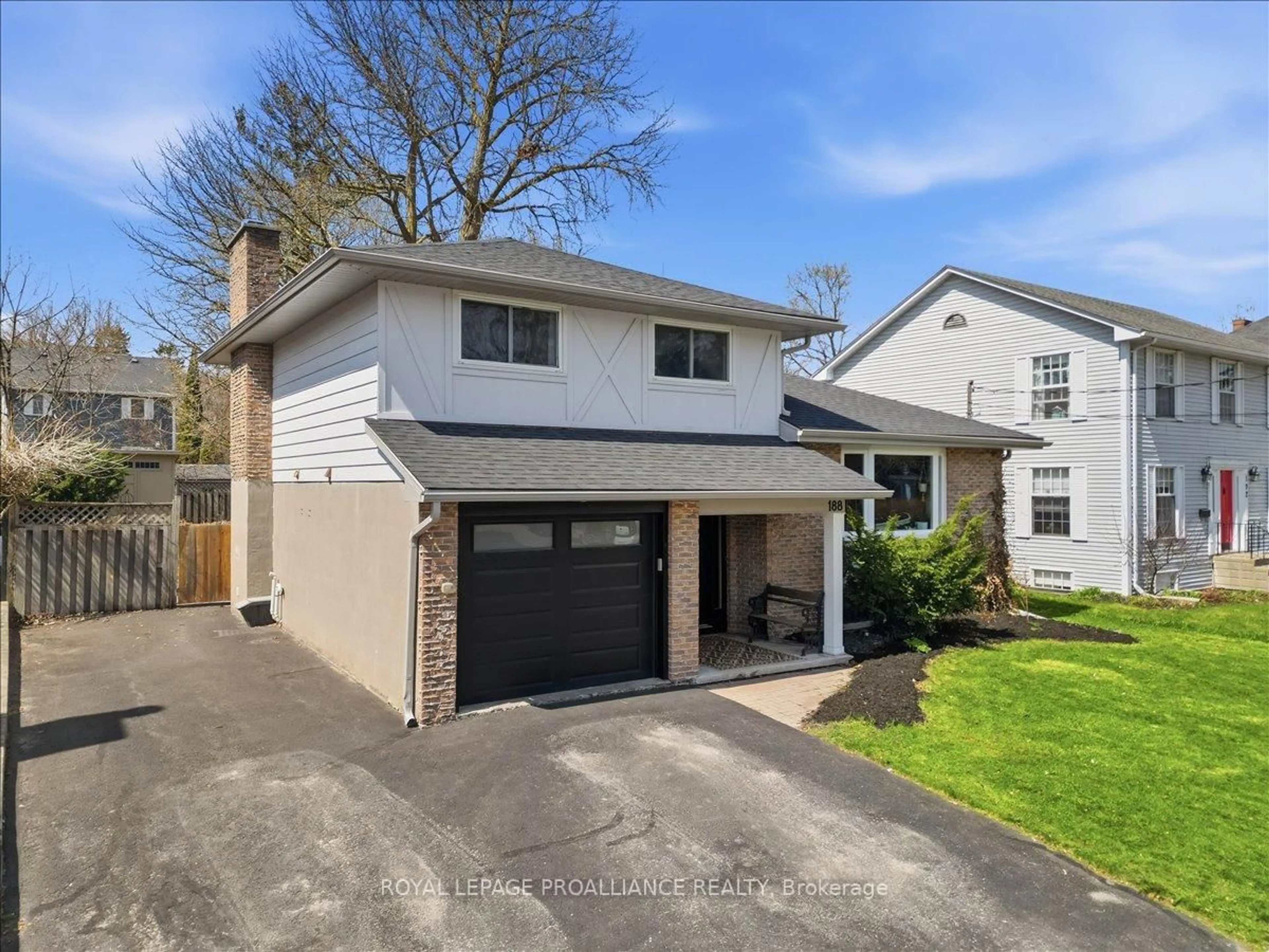 Unknown for 188 Albert St, Belleville Ontario K8N 3N4