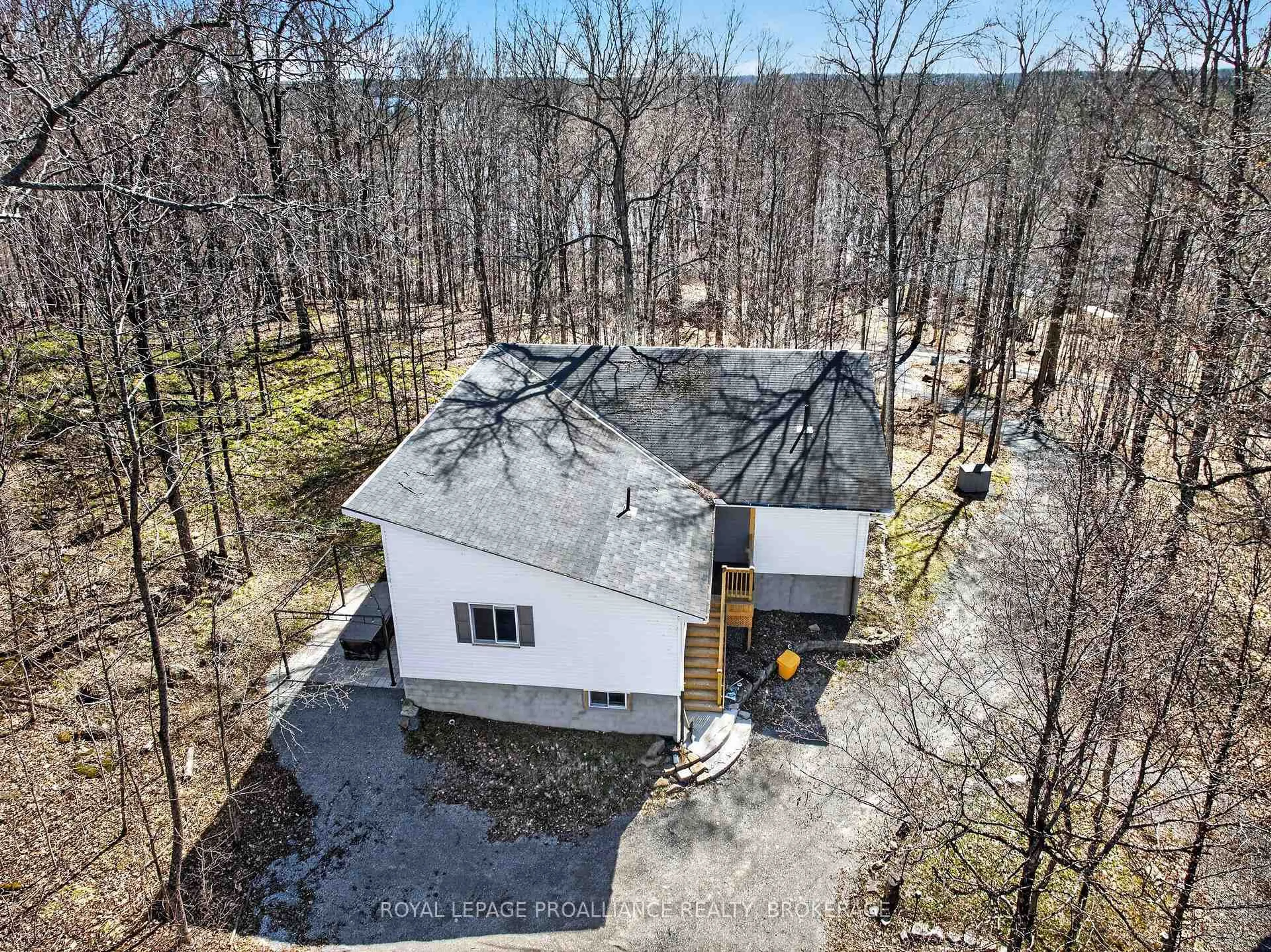 A pic from outside/outdoor area/front of a property/back of a property/a pic from drone, unknown for 289 MAPLE GROVE Lane, Tichborne Ontario K0H 2V0
