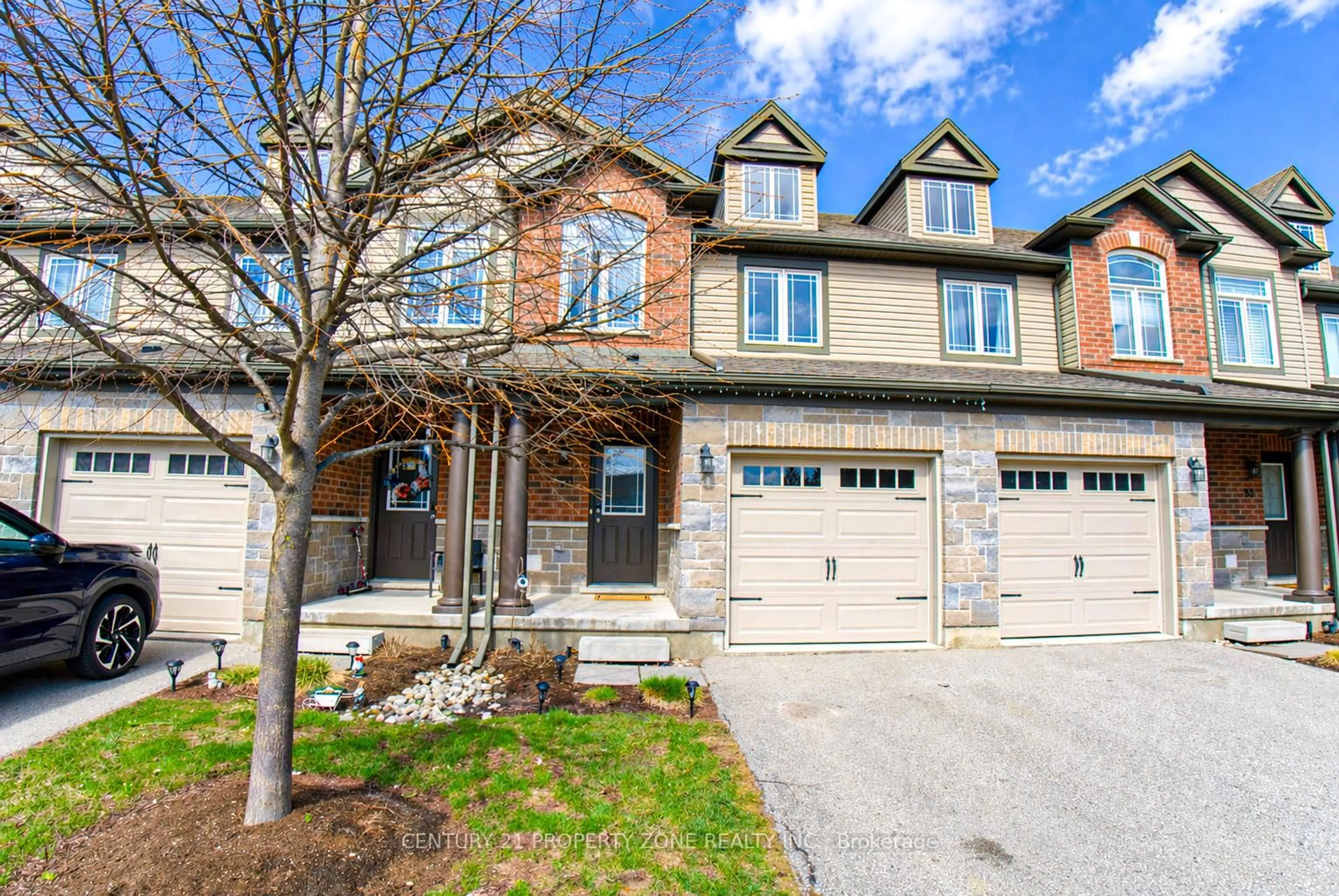 Home with brick exterior material, street for 79 WESTMINSTER Cres #79W, Centre Wellington Ontario N1M 0C4