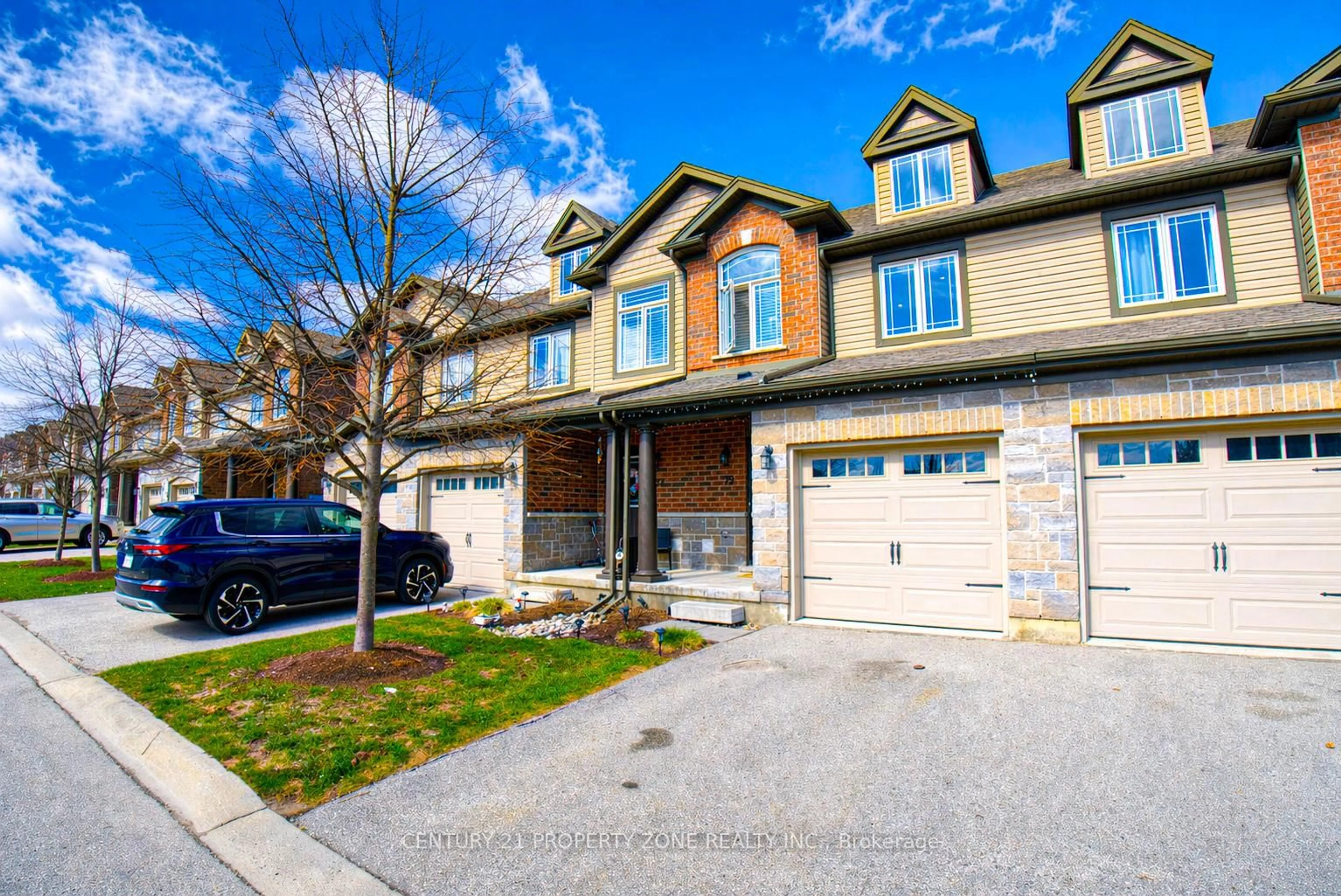 Home with brick exterior material, street for 79 WESTMINSTER Cres #79W, Centre Wellington Ontario N1M 0C4