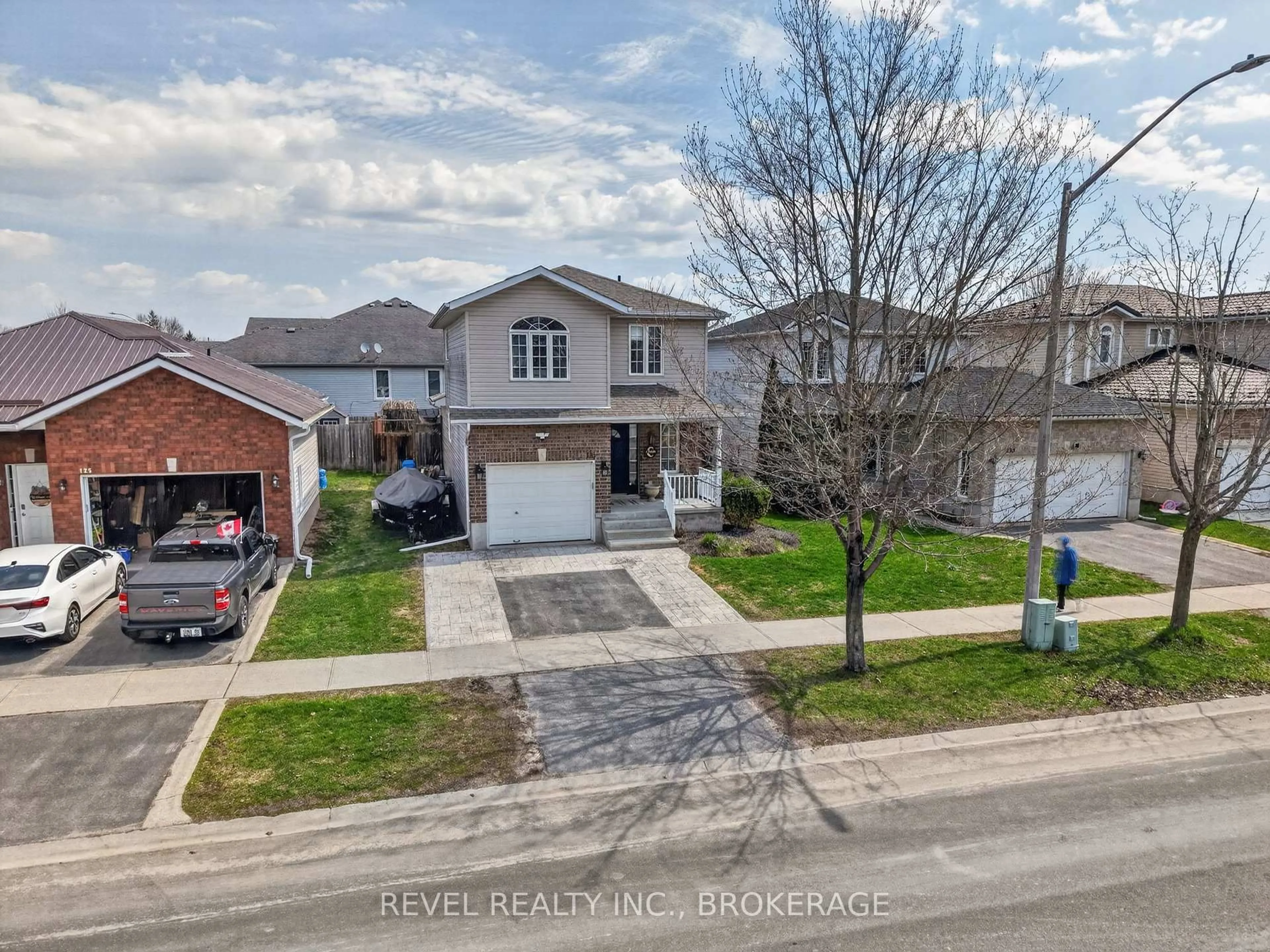 A pic from outside/outdoor area/front of a property/back of a property/a pic from drone, street for 129 Amy Lynn Dr, Loyalist Ontario K7N 2A3