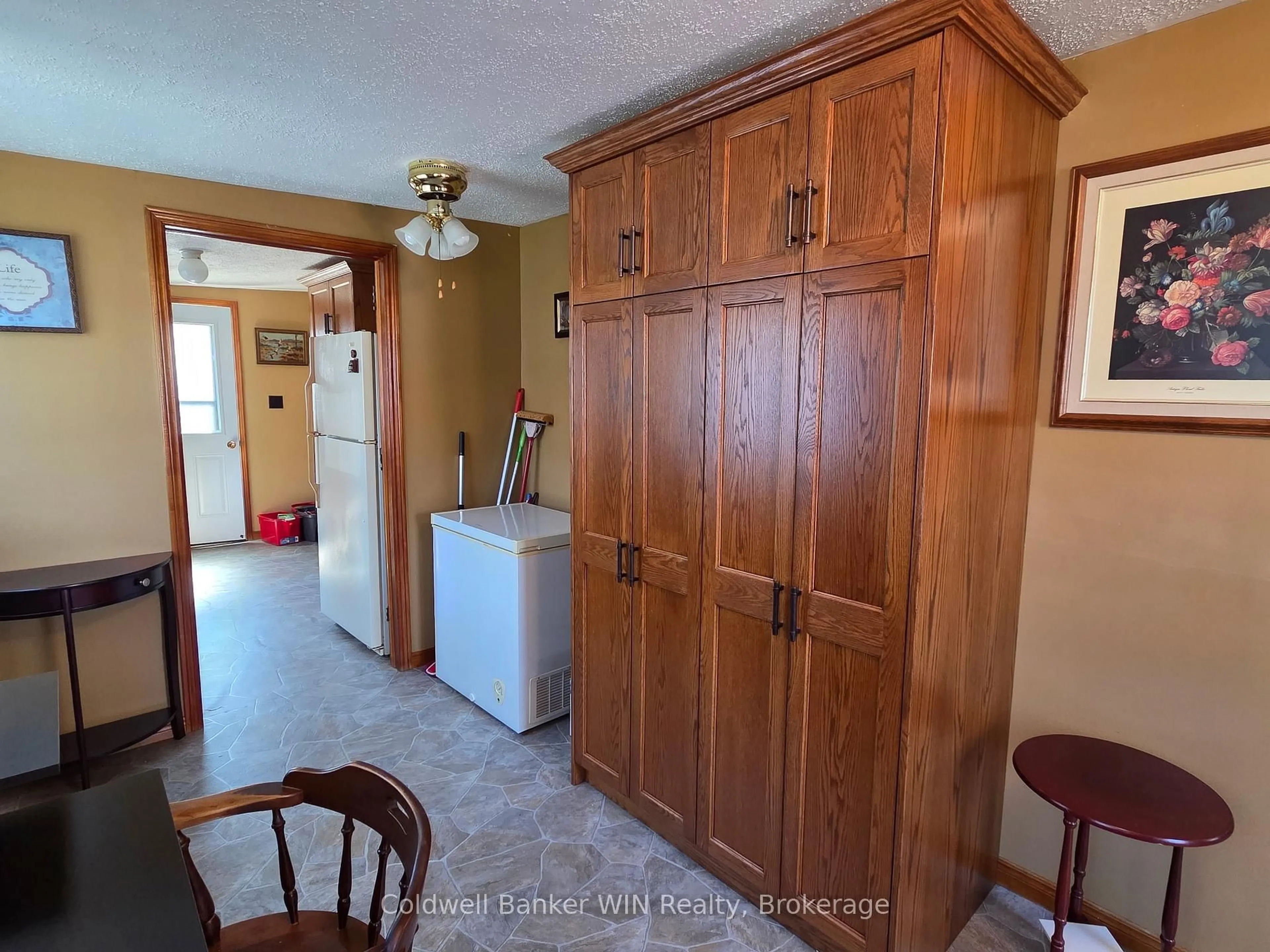 Unknown for 19 York Mews, Minto Ontario N0G 2P0