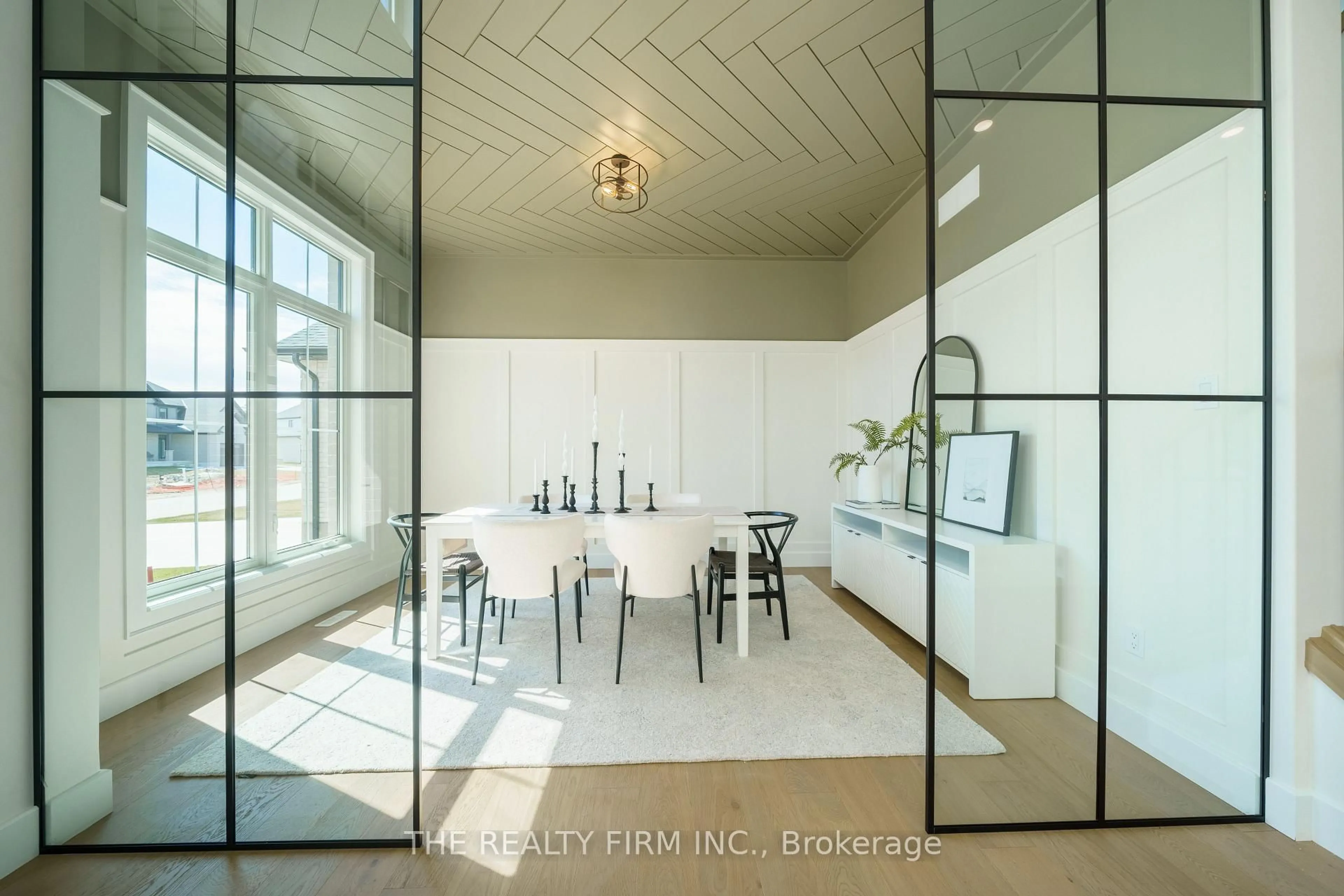 Unknown for 262 Harvest Lane, Thames Centre Ontario N0L 1G2