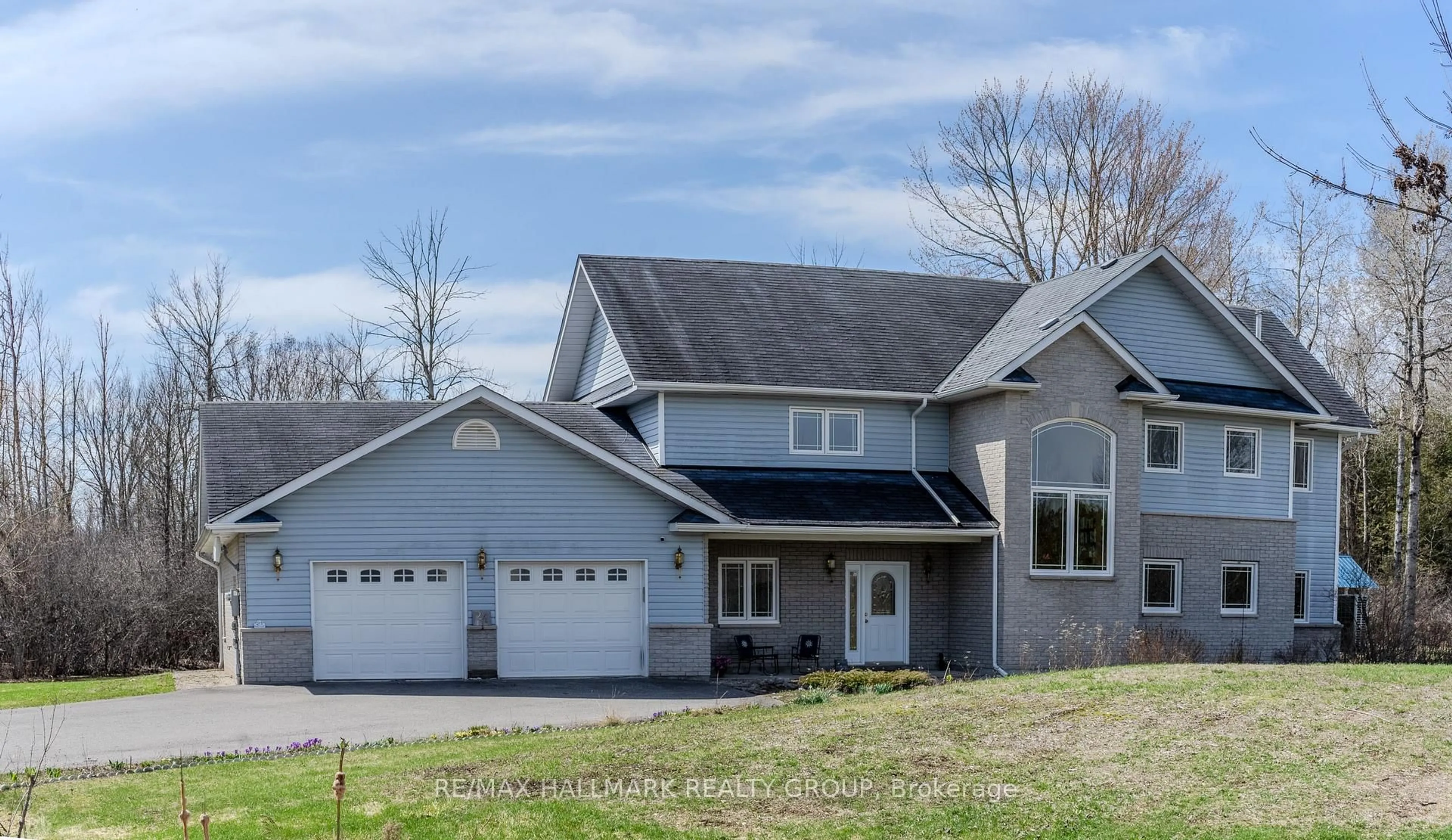Home with vinyl exterior material, street for 21 Skeel Crt, Ashton Ontario K0A 1B0