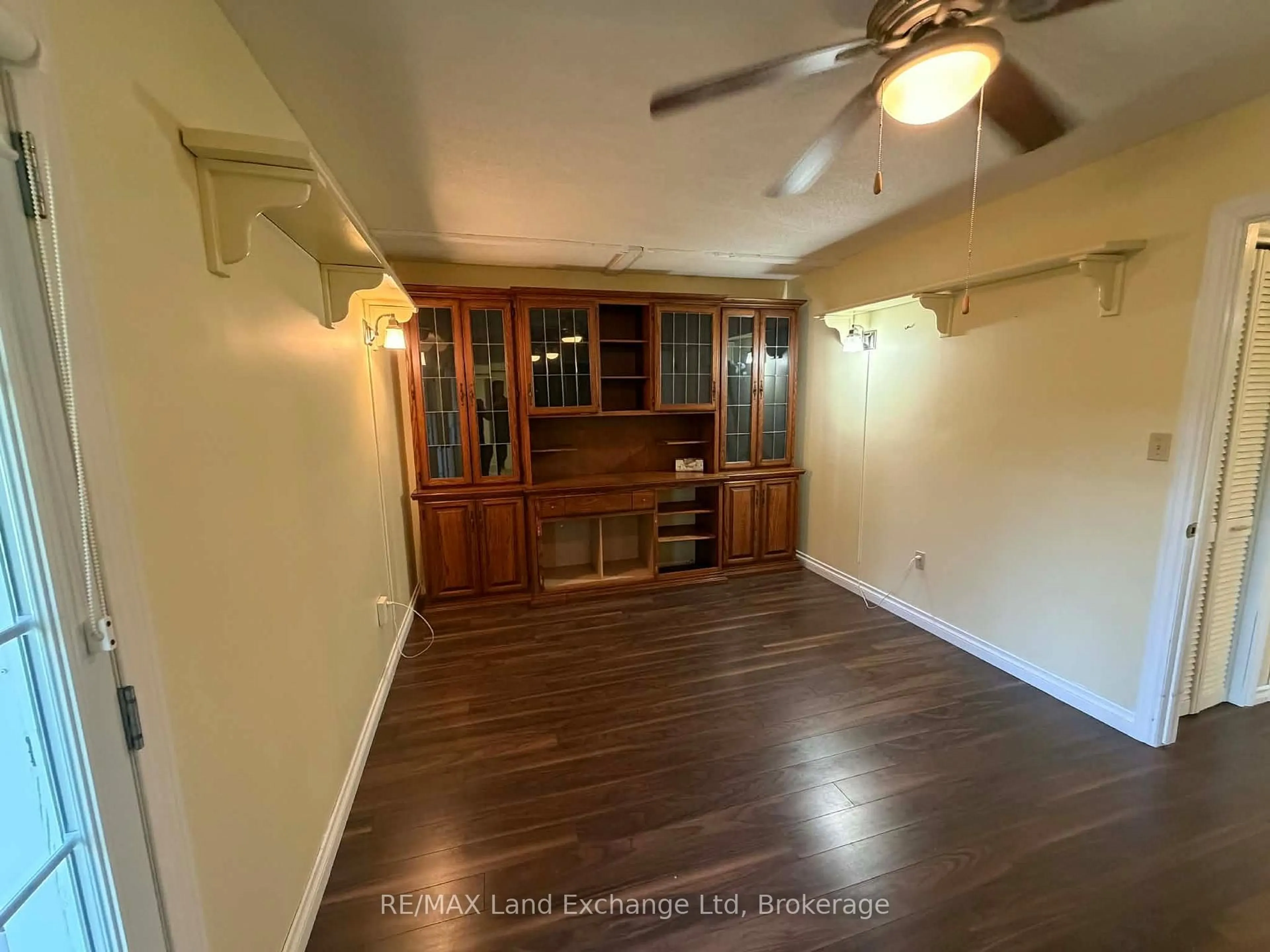 A pic of a room for 44 Briarwood Cres, North Huron Ontario N0G 2W0