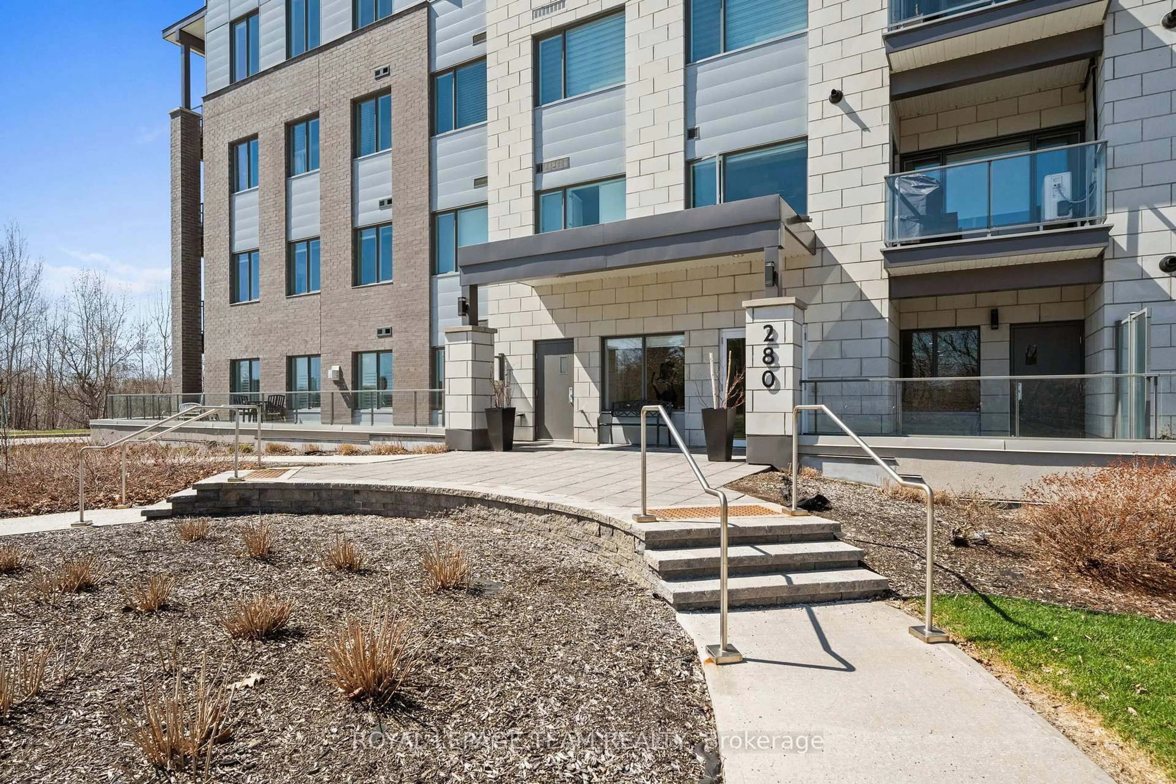 Unknown for 280 Herzberg Rd #103, Ottawa Ontario K2K 0N8