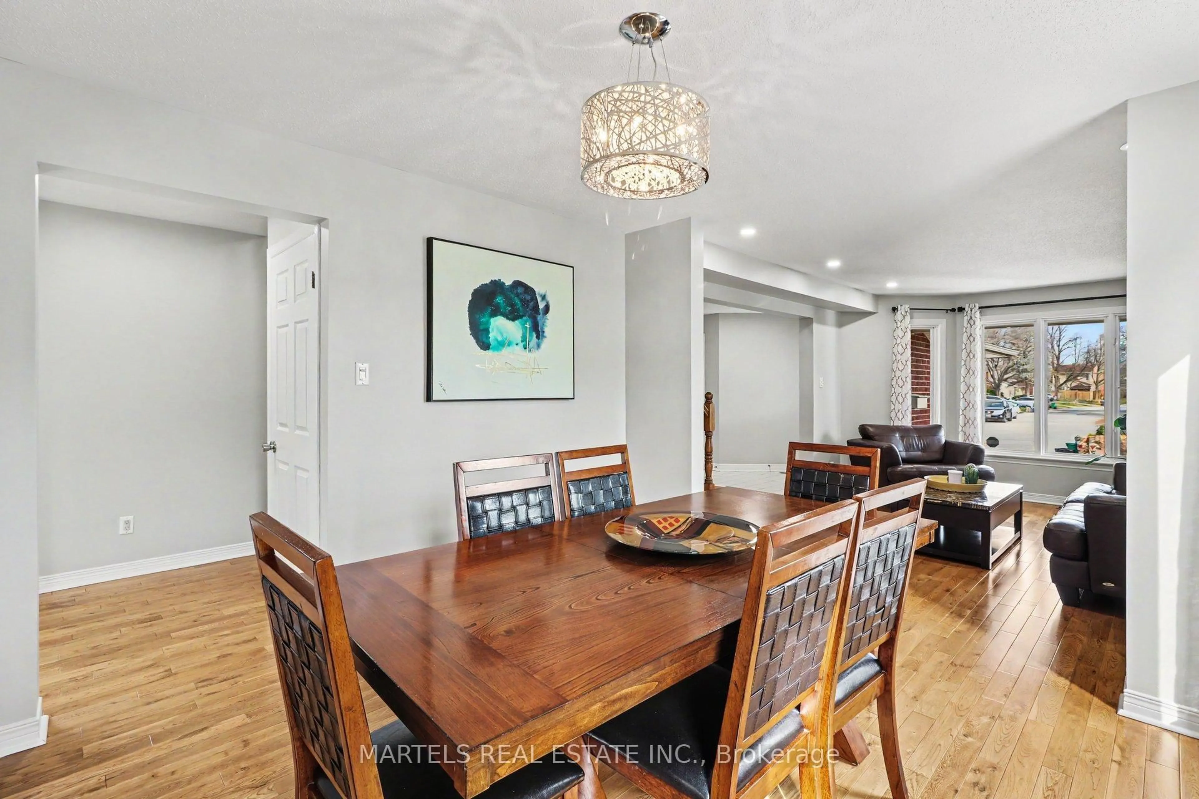 Dining room, unknown for 1113 Saint-Emmanuel Terr, Ottawa Ontario K1C 2J6