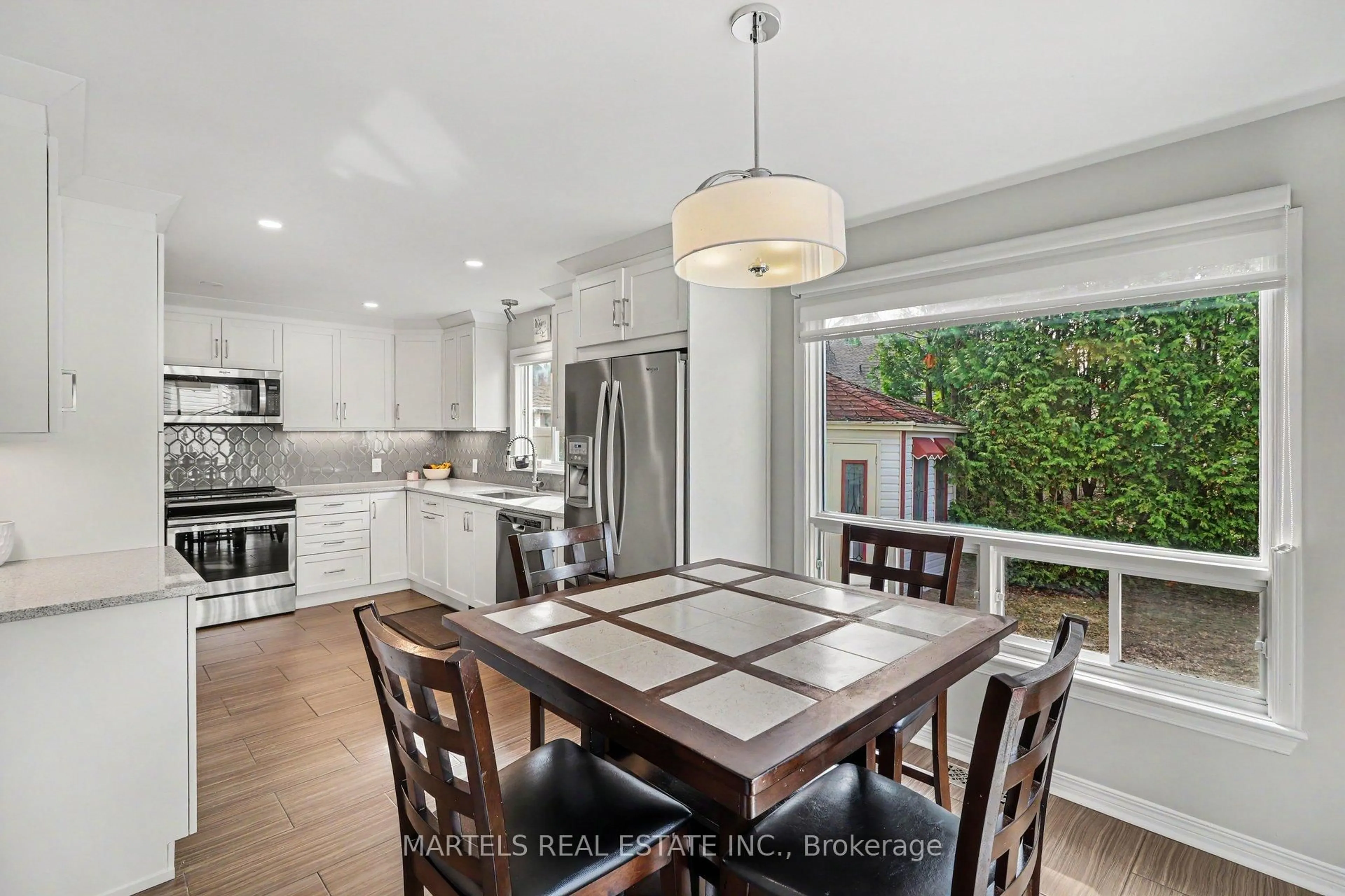 Open concept kitchen, ceramic/tile floor for 1113 Saint-Emmanuel Terr, Ottawa Ontario K1C 2J6