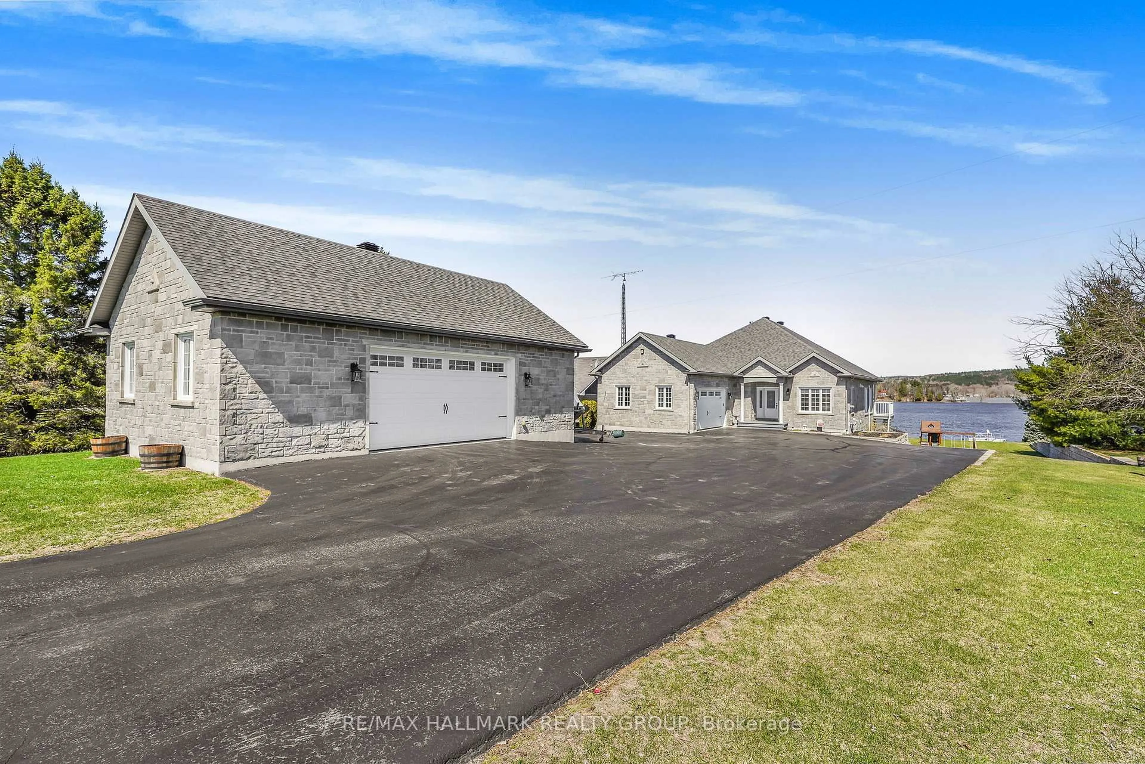 A pic from outside/outdoor area/front of a property/back of a property/a pic from drone, street for 261 CONCESSION 1 Rd, Alfred and Plantagenet Ontario K0B 1L0