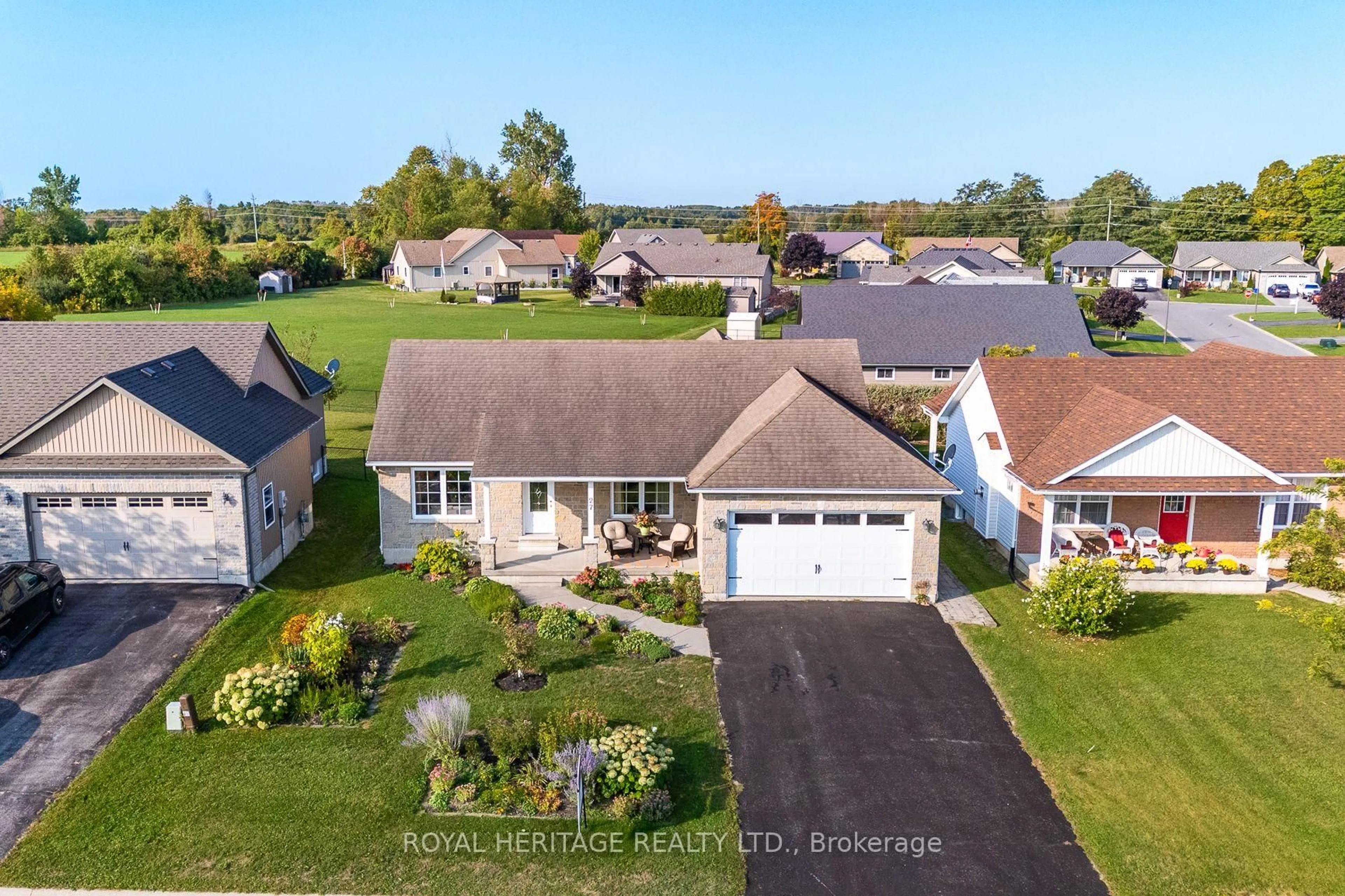 A pic from outside/outdoor area/front of a property/back of a property/a pic from drone, street for 27 Cortland Cres, Cramahe Ontario K0K 1S0