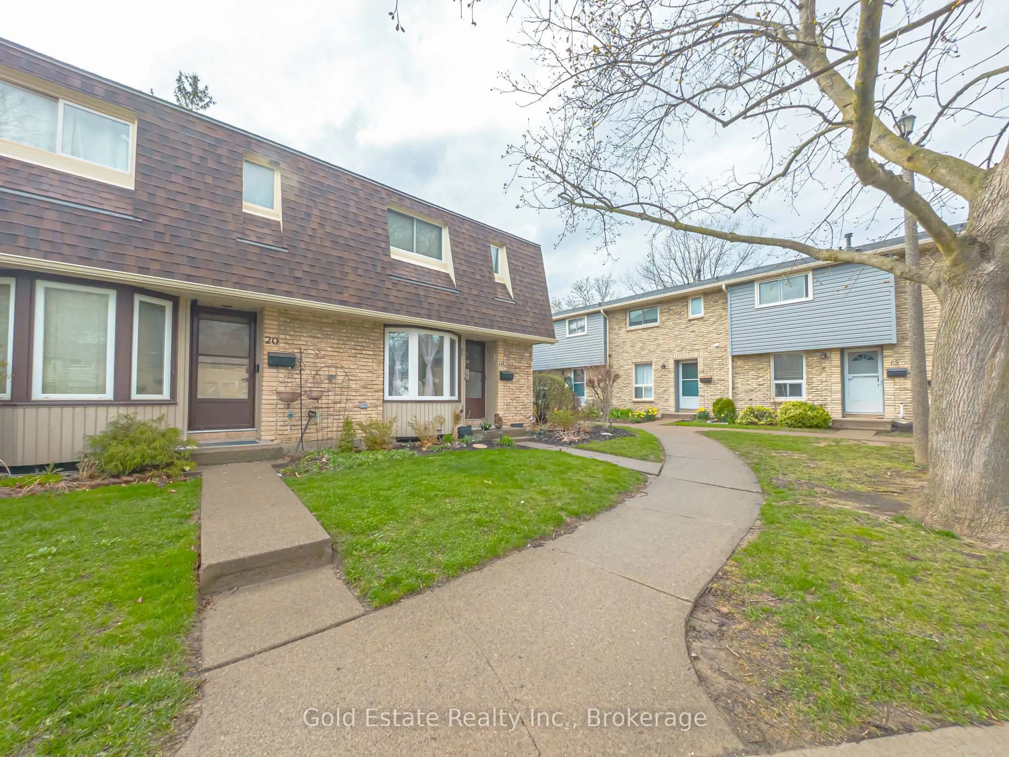 Unknown for 18 BARRY St #19, St. Catharines Ontario L2R 7J6