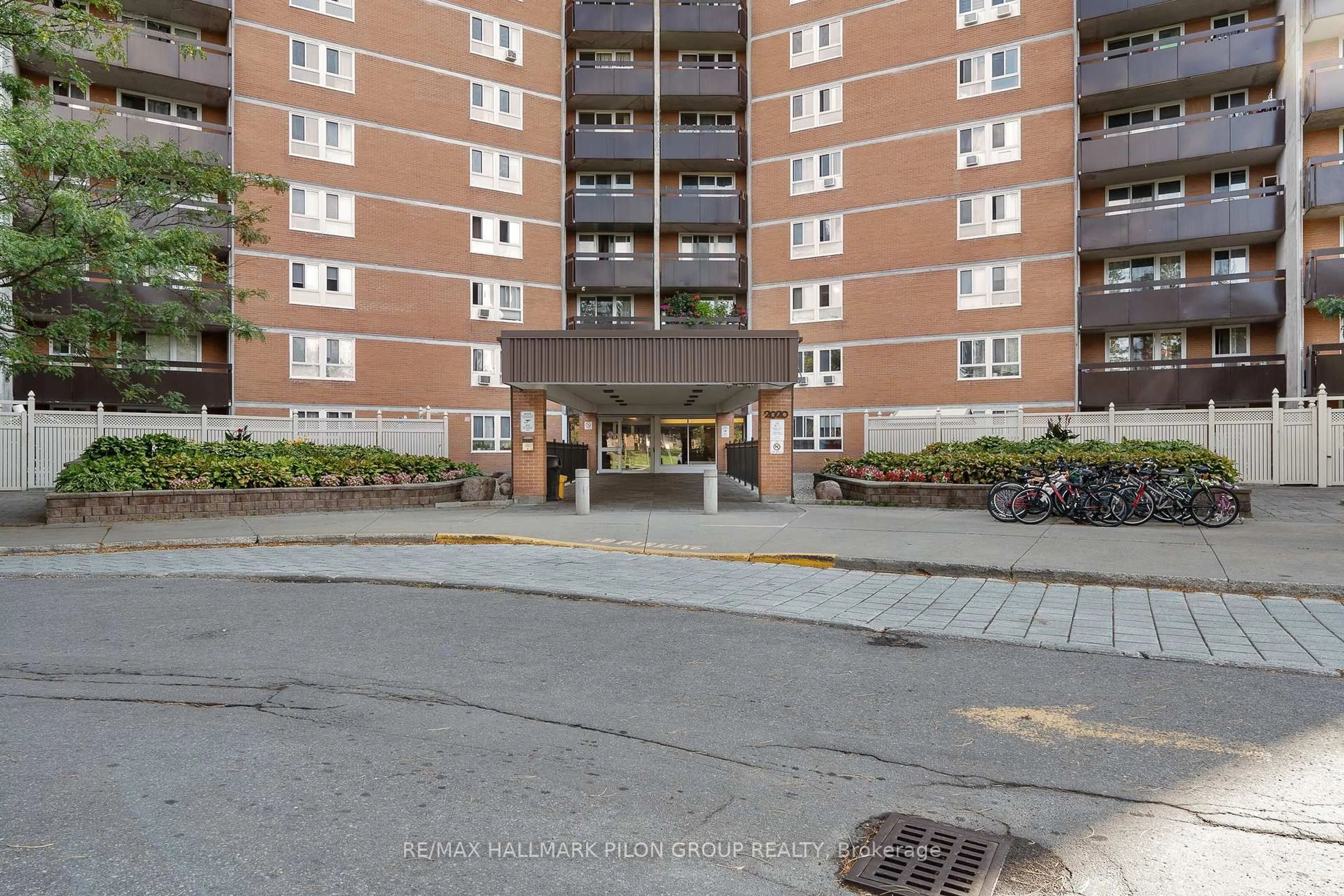 Unknown for 2000 Jasmine Cres #508, Ottawa Ontario K1J 8K4